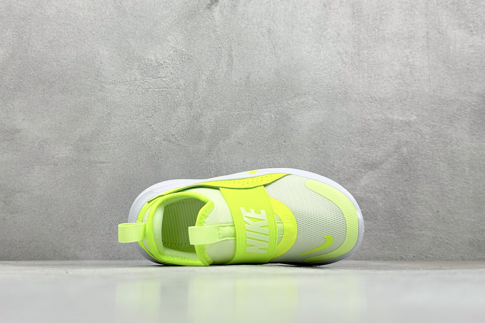 童鞋#Nike Flex Runner 4 耐克束带透气轻便鞋 IF2895-700