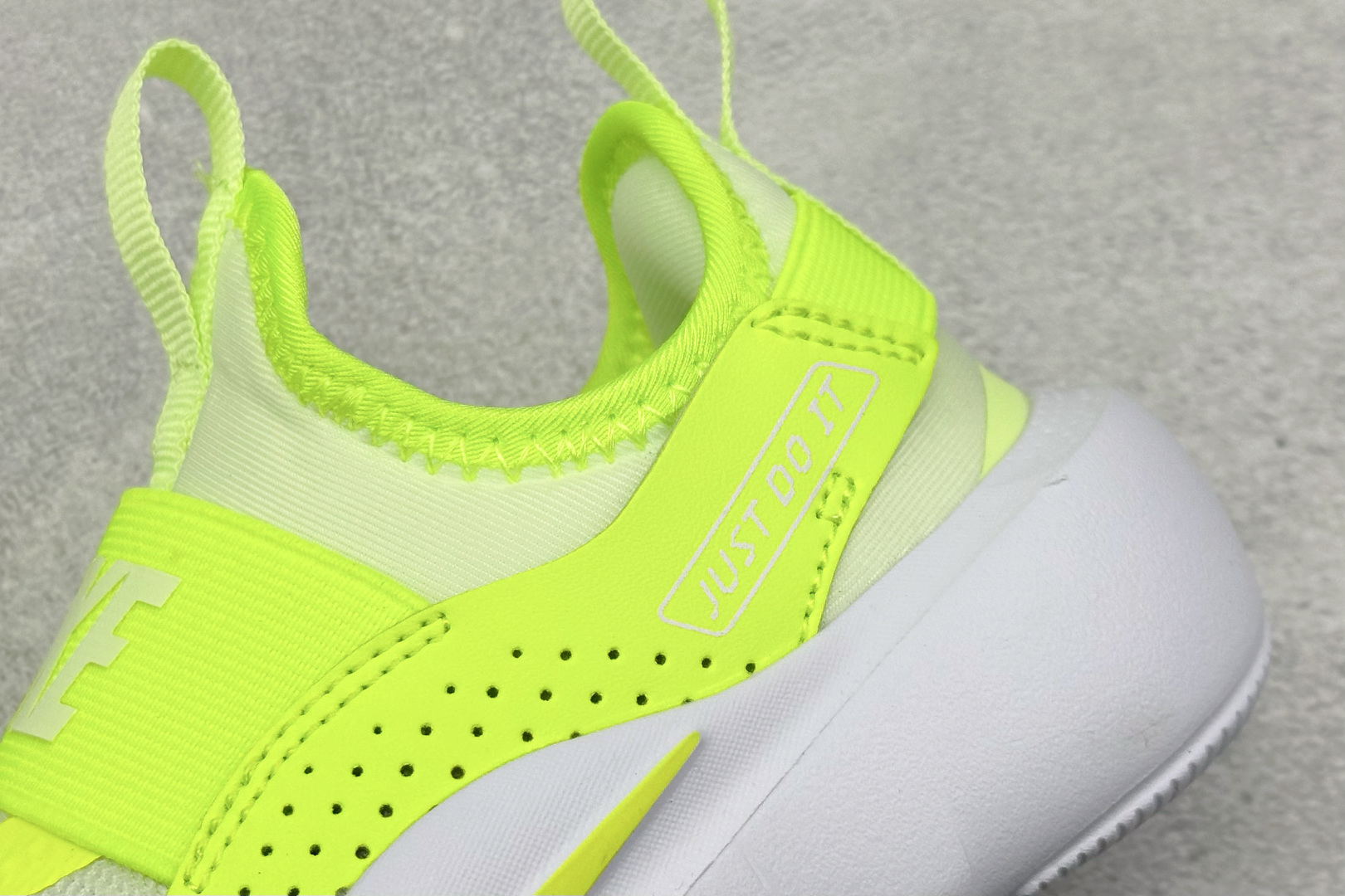 童鞋#Nike Flex Runner 4 耐克束带透气轻便鞋 IF2895-700