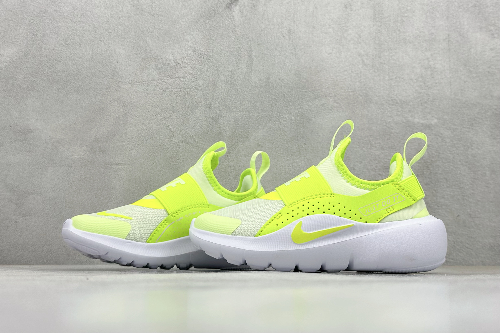 童鞋#Nike Flex Runner 4 耐克束带透气轻便鞋 IF2895-700