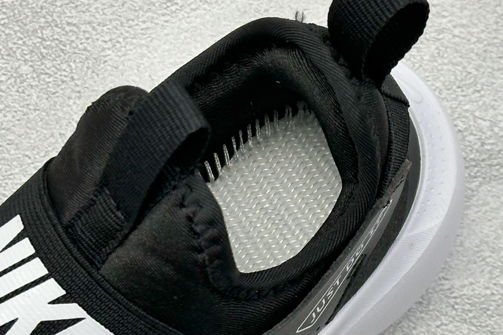 童鞋#Nike Flex Runner 4 耐克束带透气轻便鞋 IF2894-002