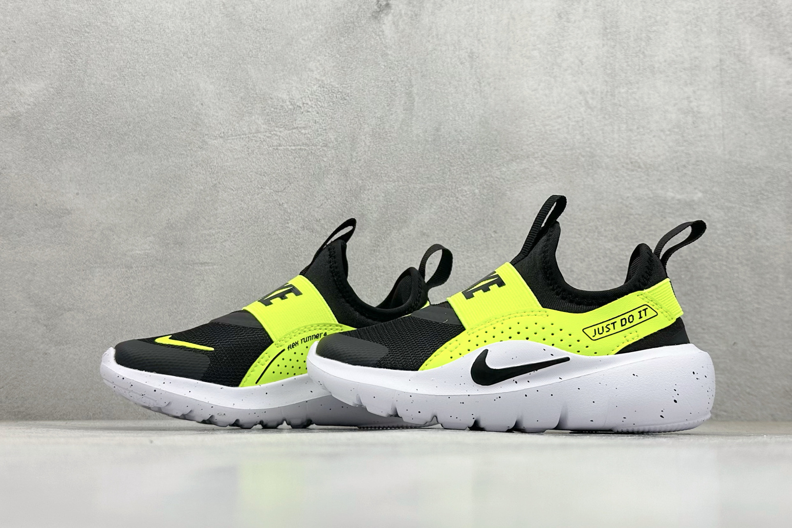 童鞋#Nike Flex Runner 4 耐克束带透气轻便鞋 IF2894-003