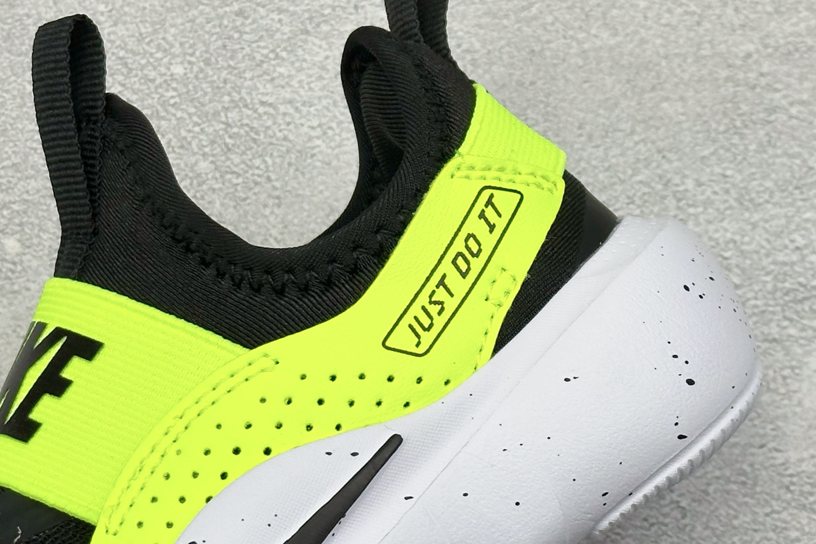 童鞋#Nike Flex Runner 4 耐克束带透气轻便鞋 IF2894-003