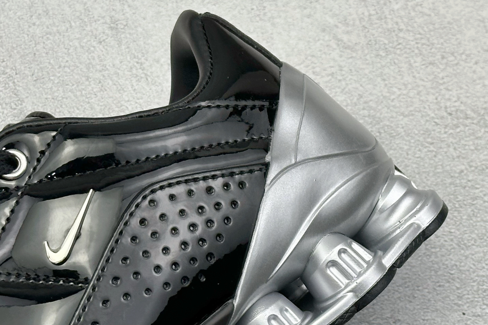 Nike Total 90 Shox Secutor Magia Sp 百搭舒适 耐磨气垫弹簧足球鞋 IM9326-001