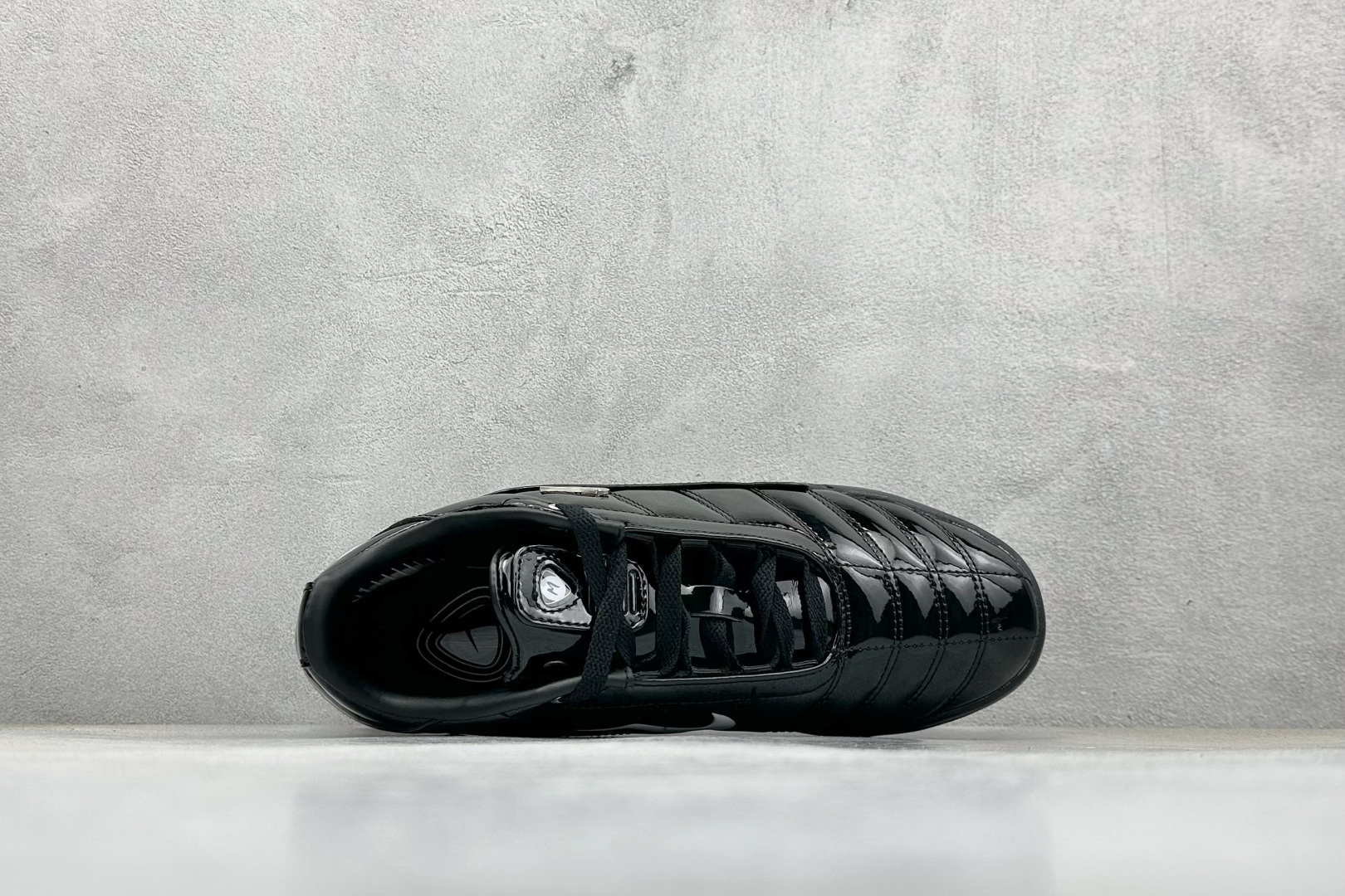 Nike Total 90 Shox Secutor Magia Sp 百搭舒适 耐磨气垫弹簧足球鞋 IM9326-001