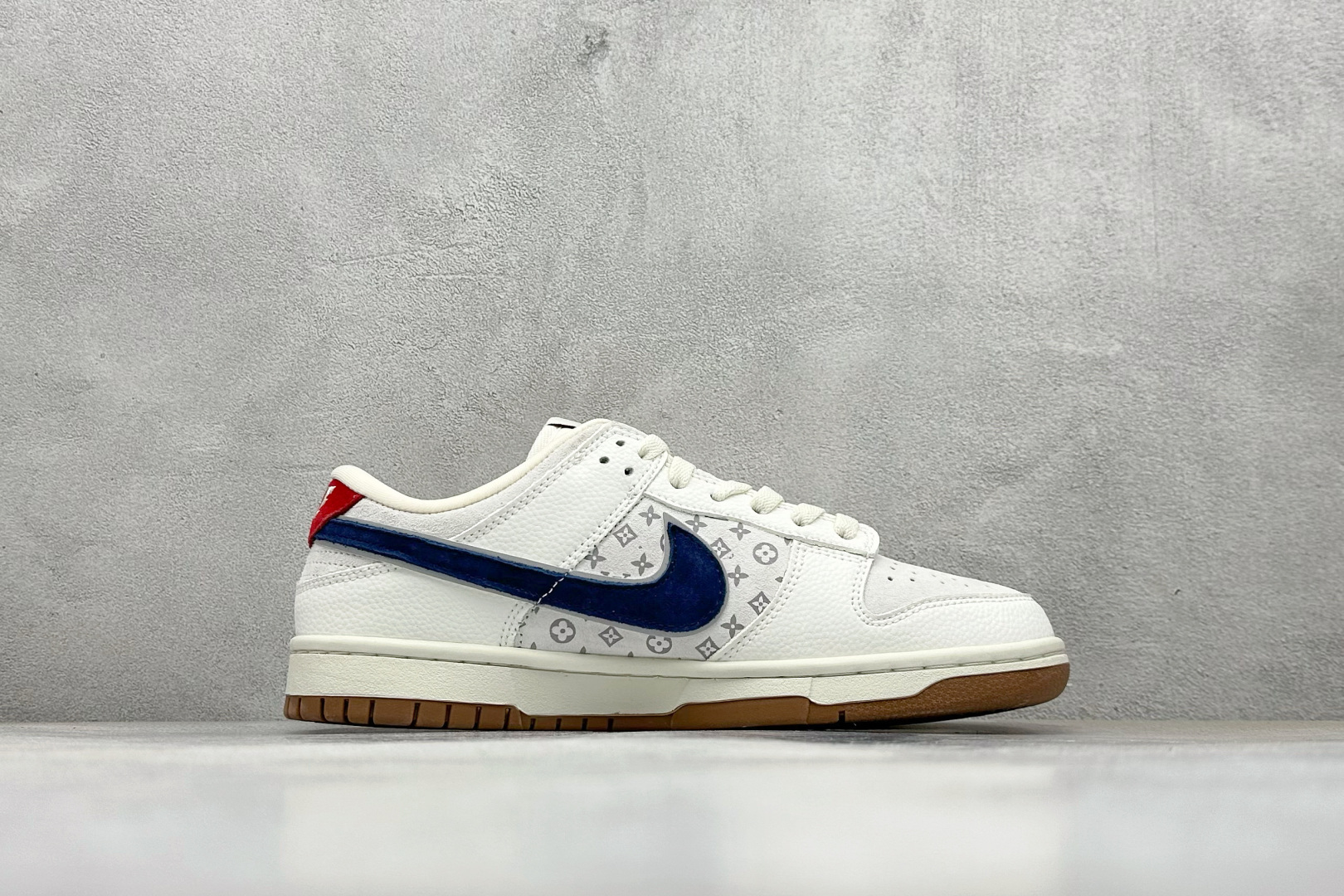 Nike SB Dunk Low LV联名 白棕 高端定制 低帮休闲板鞋 YF9511-907