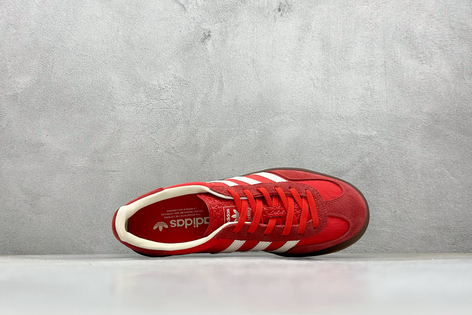 Adidas Originals Gazelle Indoor 三叶草复古休闲防滑耐磨低帮板鞋 JS1411-莆田鞋,莆田鞋货源,高仿鞋,高仿鞋货源,安福档口,莆田高仿鞋,莆田鞋批发,高仿鞋批发,莆田高仿运动鞋,高仿运动鞋,莆田运动鞋 Adidas Originals Gazelle Indoor 三叶草复古休闲防滑耐磨低帮板鞋 JS1411