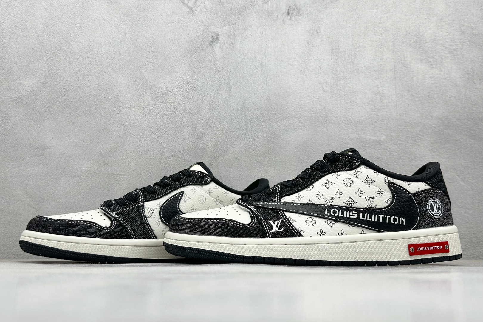 280 SC版Travis Scott x Fragment Design x Air Jordan 1 Low SP AJ1 乔1LV联名 白黑牛仔 低帮文化休闲板鞋 SC0601-054-Chinese UA Cheap High Quatity Brand Clothes Bags handbags Sneakers wholesale wholesaler seller from China Factory suppliers Fashion Clothing Shoes best Quality Beautiful Price 280 SC版Travis Scott x Fragment Design x Air Jordan 1 Low SP AJ1 乔1LV联名 白黑牛仔 低帮文化休闲板鞋 SC0601-054