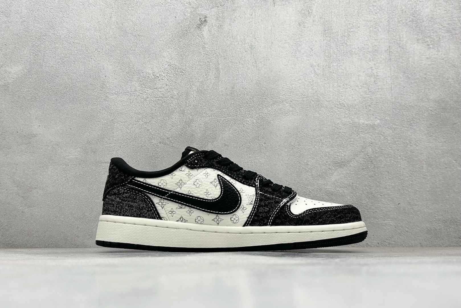 280 SC版Travis Scott x Fragment Design x Air Jordan 1 Low SP AJ1 乔1LV联名 白黑牛仔 低帮文化休闲板鞋 SC0601-054-Chinese UA Cheap High Quatity Brand Clothes Bags handbags Sneakers wholesale wholesaler seller from China Factory suppliers Fashion Clothing Shoes best Quality Beautiful Price 280 SC版Travis Scott x Fragment Design x Air Jordan 1 Low SP AJ1 乔1LV联名 白黑牛仔 低帮文化休闲板鞋 SC0601-054