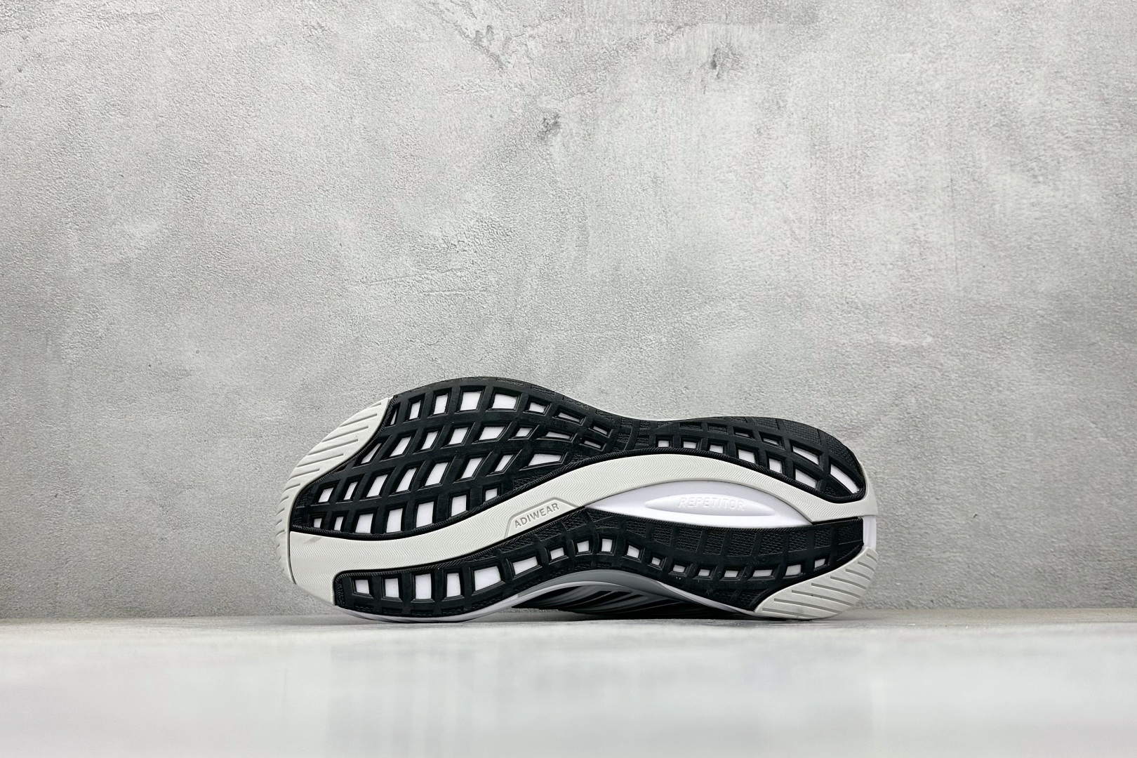 Adidas ADIPURE GLIDE 减震防滑耐磨透气低帮跑步鞋 JR4862-莆田鞋,莆田鞋货源,高仿鞋,高仿鞋货源,安福档口,莆田高仿鞋,莆田鞋批发,高仿鞋批发,莆田高仿运动鞋,高仿运动鞋,莆田运动鞋 Adidas ADIPURE GLIDE 减震防滑耐磨透气低帮跑步鞋 JR4862