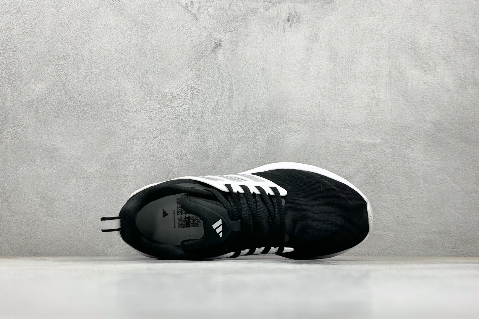 Adidas ADIPURE GLIDE 减震防滑耐磨透气低帮跑步鞋 JR4862-莆田鞋,莆田鞋货源,高仿鞋,高仿鞋货源,安福档口,莆田高仿鞋,莆田鞋批发,高仿鞋批发,莆田高仿运动鞋,高仿运动鞋,莆田运动鞋 Adidas ADIPURE GLIDE 减震防滑耐磨透气低帮跑步鞋 JR4862