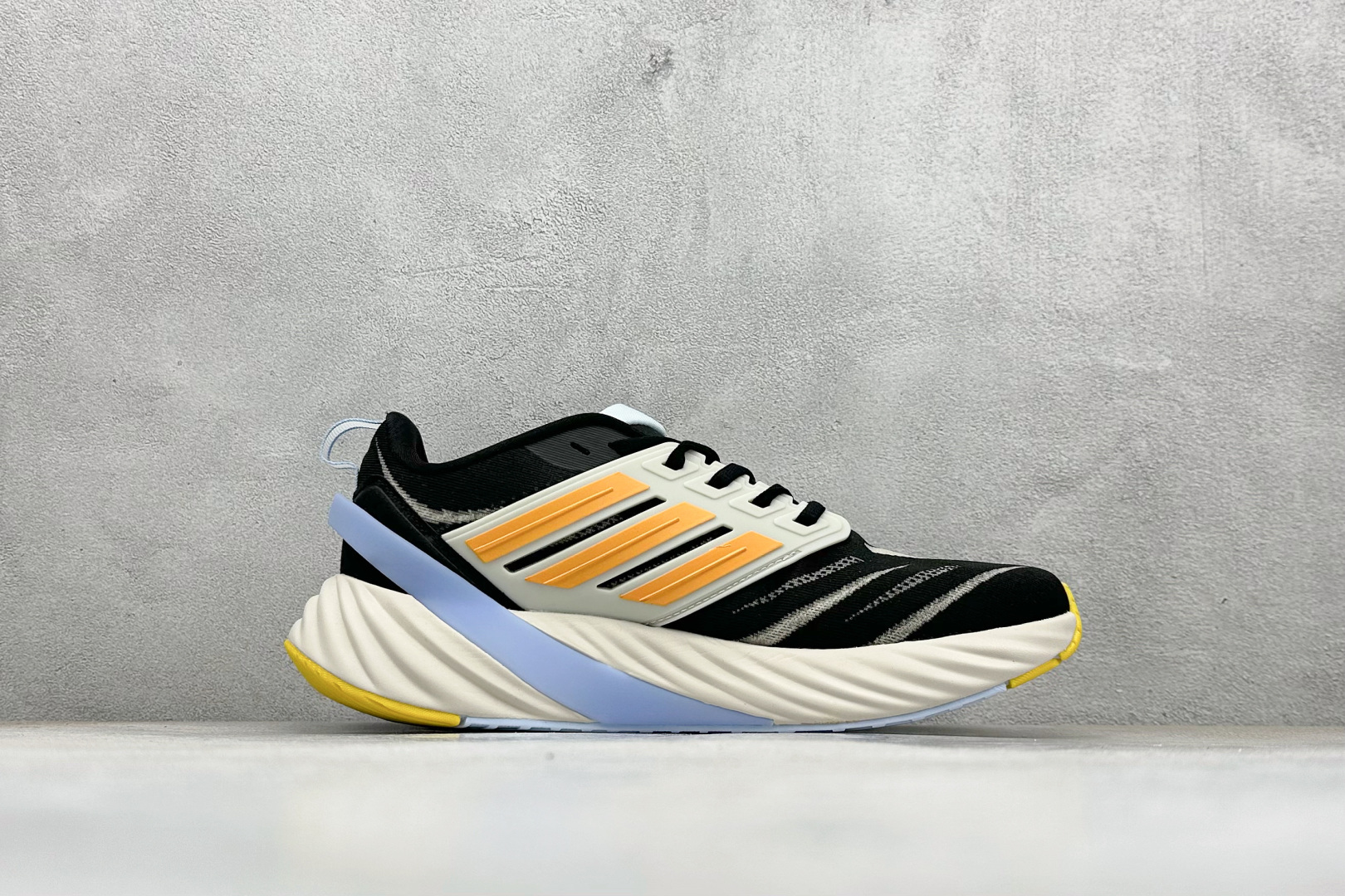 Adidas ADIPURE GLIDE 减震防滑耐磨透气低帮跑步鞋 JQ9450