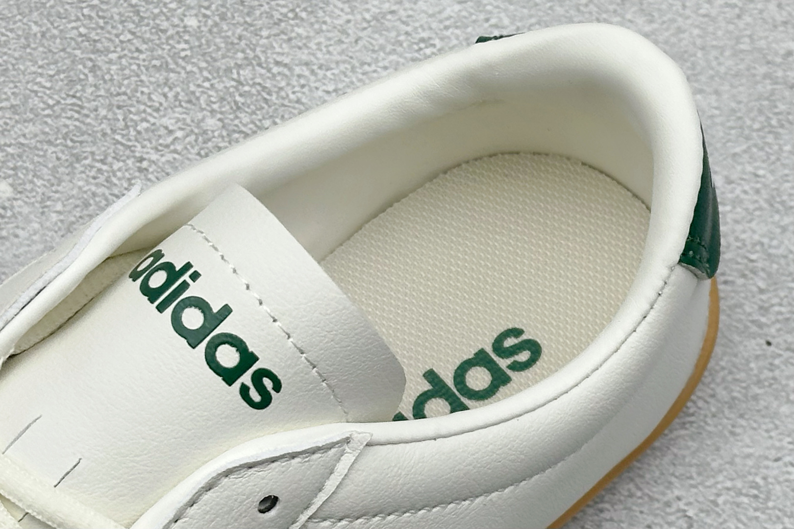 150 Adidas Grand Court 阿迪舒适百搭时尚简约低帮网球鞋 JQ9690-Chinese UA Cheap High Quatity Brand Clothes Bags handbags Sneakers wholesale wholesaler seller from China Factory suppliers Fashion Clothing Shoes best Quality Beautiful Price 150 Adidas Grand Court 阿迪舒适百搭时尚简约低帮网球鞋 JQ9690