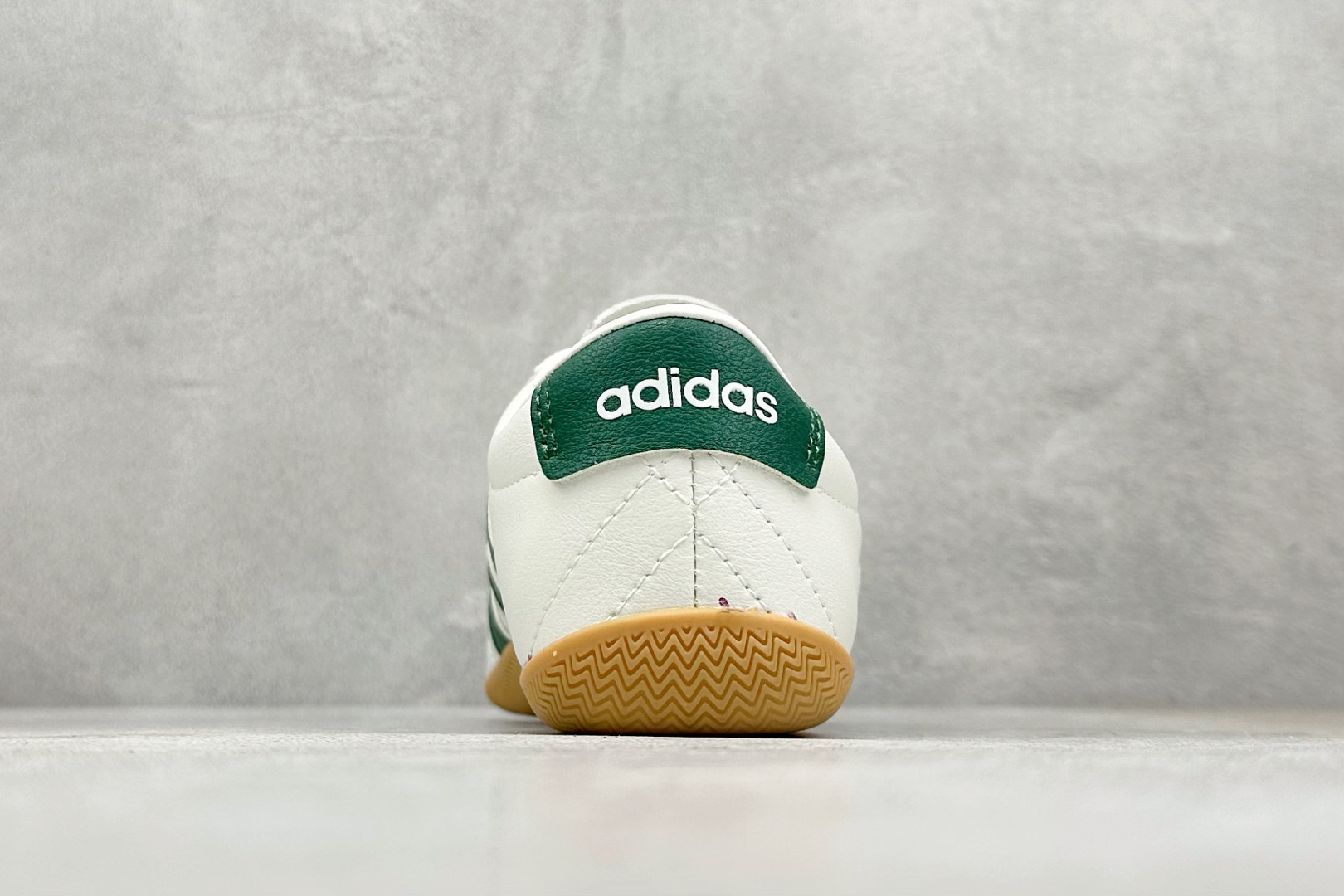 150 Adidas Grand Court 阿迪舒适百搭时尚简约低帮网球鞋 JQ9690-Chinese UA Cheap High Quatity Brand Clothes Bags handbags Sneakers wholesale wholesaler seller from China Factory suppliers Fashion Clothing Shoes best Quality Beautiful Price 150 Adidas Grand Court 阿迪舒适百搭时尚简约低帮网球鞋 JQ9690