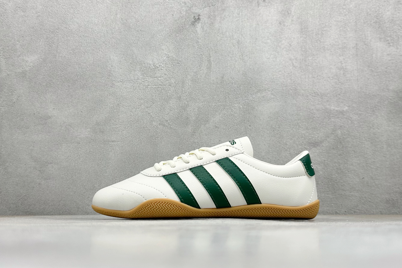 150 Adidas Grand Court 阿迪舒适百搭时尚简约低帮网球鞋 JQ9690-Chinese UA Cheap High Quatity Brand Clothes Bags handbags Sneakers wholesale wholesaler seller from China Factory suppliers Fashion Clothing Shoes best Quality Beautiful Price 150 Adidas Grand Court 阿迪舒适百搭时尚简约低帮网球鞋 JQ9690