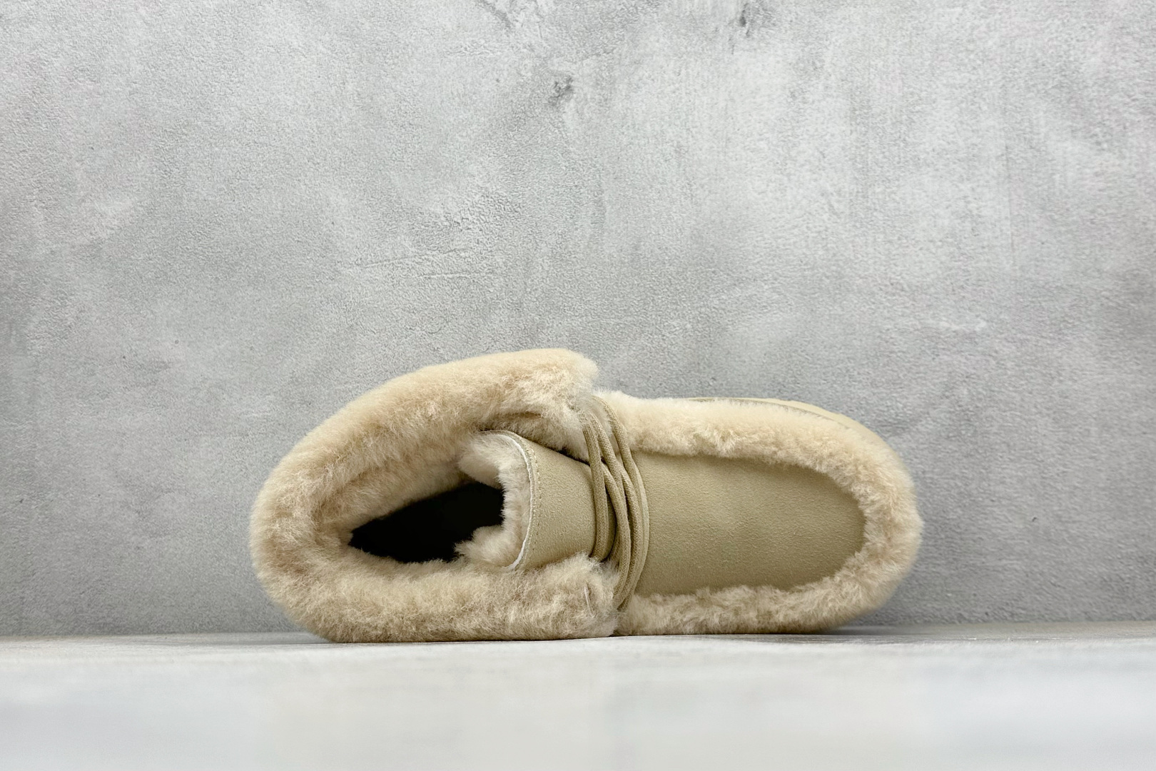 320 25新款UGG 埃斯米 6cm增高 牛剖层革 时尚舒适 及踝 雪地靴 1171532