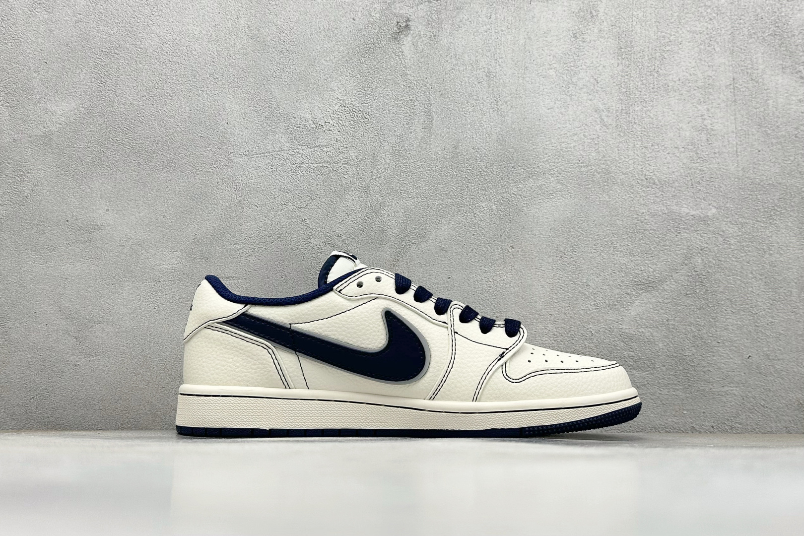 Travis Scott x Fragment Design x Air Jordan 1 Low SP AJ1 乔1联名 午夜蓝 低帮文化休闲板鞋 XX3168-217-莆田鞋,莆田鞋货源,高仿鞋,高仿鞋货源,安福档口,莆田高仿鞋,莆田鞋批发,高仿鞋批发,莆田高仿运动鞋,高仿运动鞋,莆田运动鞋 Travis Scott x Fragment Design x Air Jordan 1 Low SP AJ1 乔1联名 午夜蓝 低帮文化休闲板鞋 XX3168-217