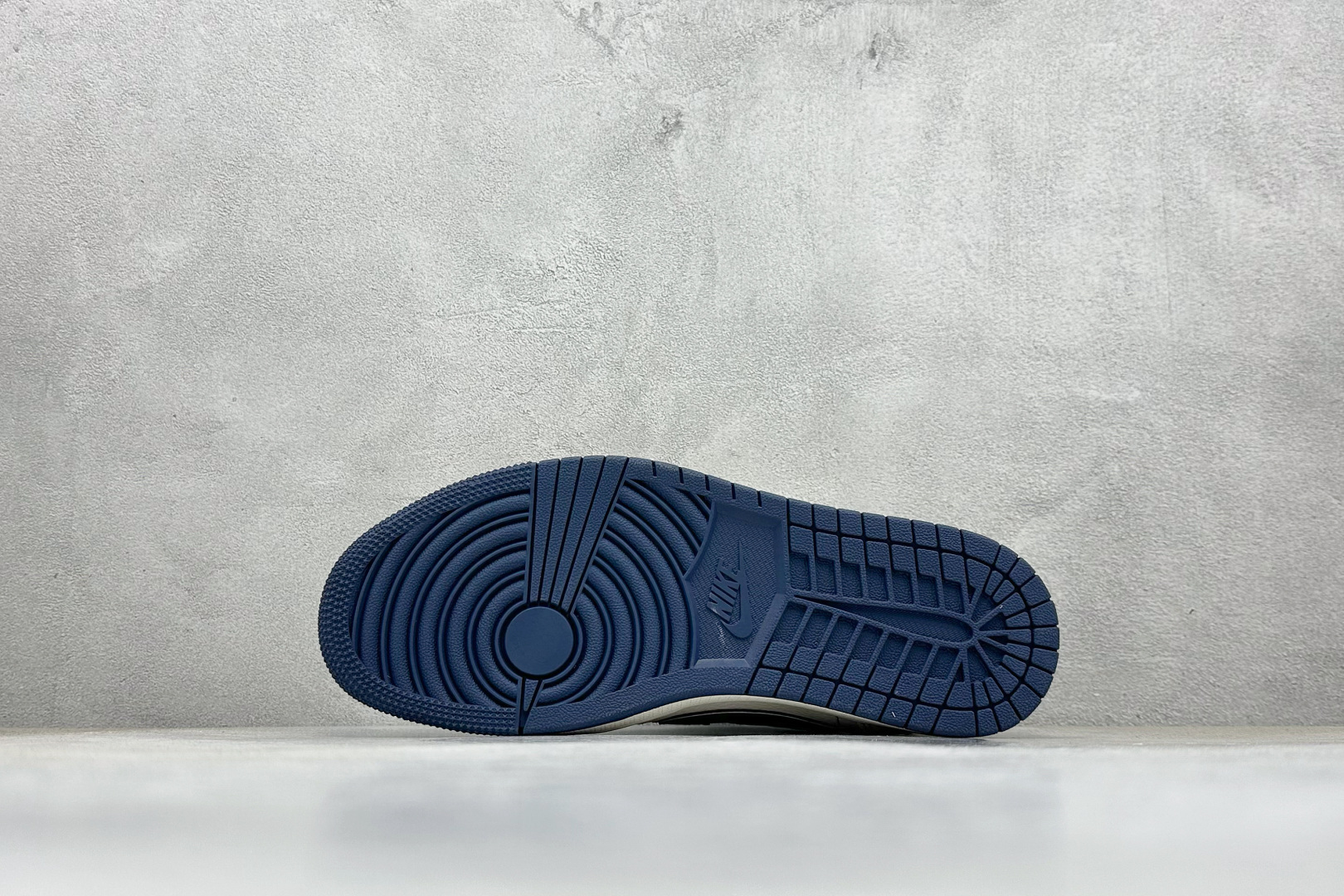 Travis Scott x Fragment Design x Air Jordan 1 Low SP AJ1 乔1联名 午夜蓝 低帮文化休闲板鞋 XX3168-217-莆田鞋,莆田鞋货源,高仿鞋,高仿鞋货源,安福档口,莆田高仿鞋,莆田鞋批发,高仿鞋批发,莆田高仿运动鞋,高仿运动鞋,莆田运动鞋 Travis Scott x Fragment Design x Air Jordan 1 Low SP AJ1 乔1联名 午夜蓝 低帮文化休闲板鞋 XX3168-217