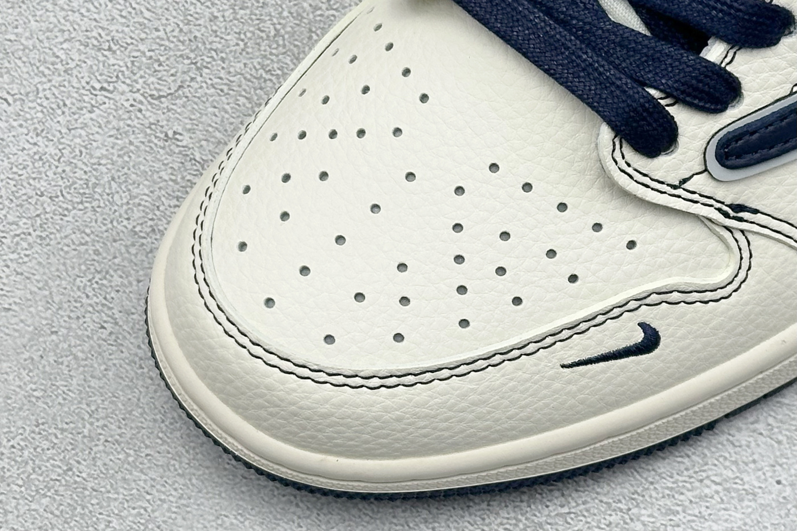 Travis Scott x Fragment Design x Air Jordan 1 Low SP AJ1 乔1联名 午夜蓝 低帮文化休闲板鞋 XX3168-217-莆田鞋,莆田鞋货源,高仿鞋,高仿鞋货源,安福档口,莆田高仿鞋,莆田鞋批发,高仿鞋批发,莆田高仿运动鞋,高仿运动鞋,莆田运动鞋 Travis Scott x Fragment Design x Air Jordan 1 Low SP AJ1 乔1联名 午夜蓝 低帮文化休闲板鞋 XX3168-217