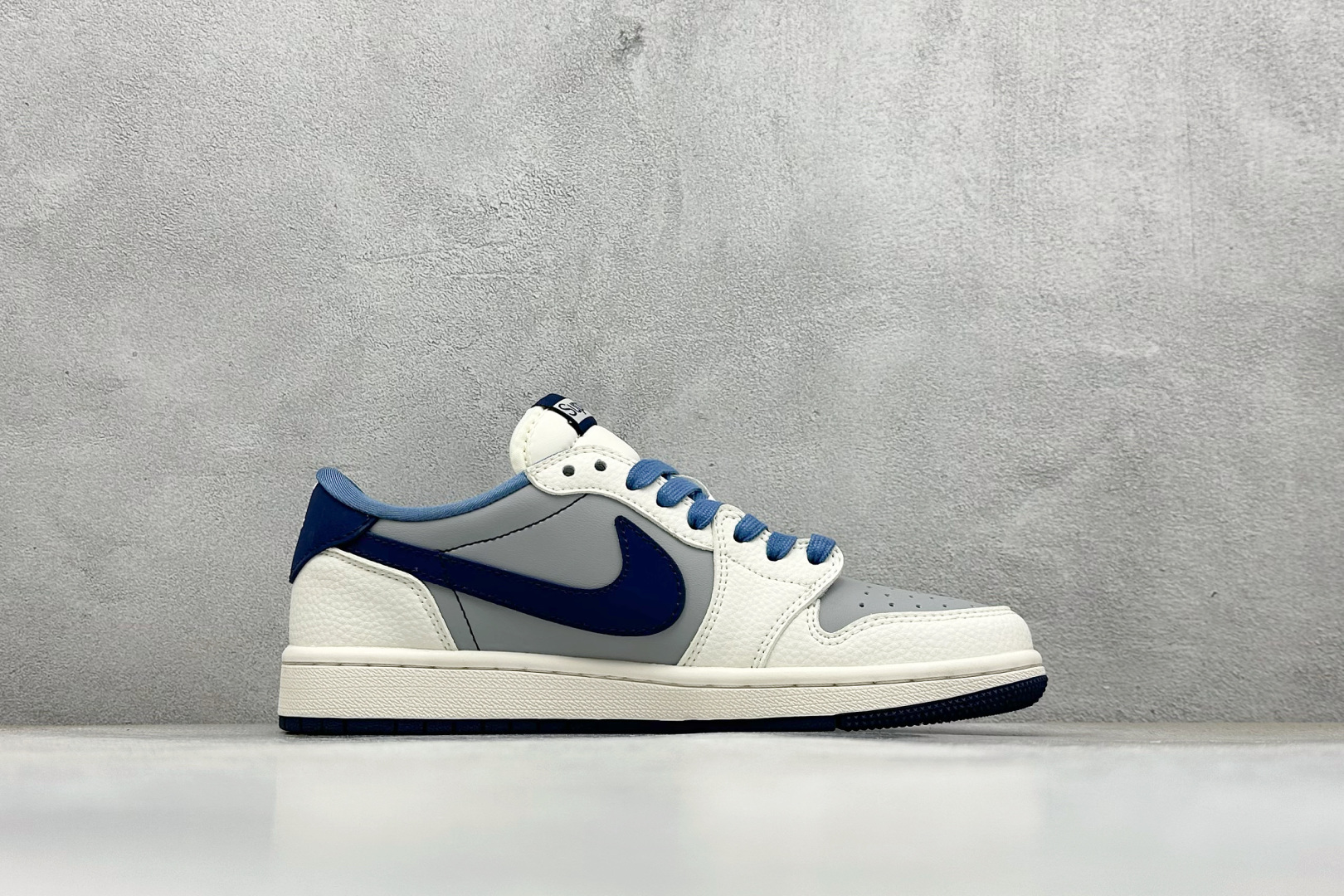 Travis Scott x Fragment Design x Air Jordan 1 Low SP AJ1 乔1联名 奶白灰蓝 低帮文化休闲板鞋 XD0798-309-莆田鞋,莆田鞋货源,高仿鞋,高仿鞋货源,安福档口,莆田高仿鞋,莆田鞋批发,高仿鞋批发,莆田高仿运动鞋,高仿运动鞋,莆田运动鞋 Travis Scott x Fragment Design x Air Jordan 1 Low SP AJ1 乔1联名 奶白灰蓝 低帮文化休闲板鞋 XD0798-309