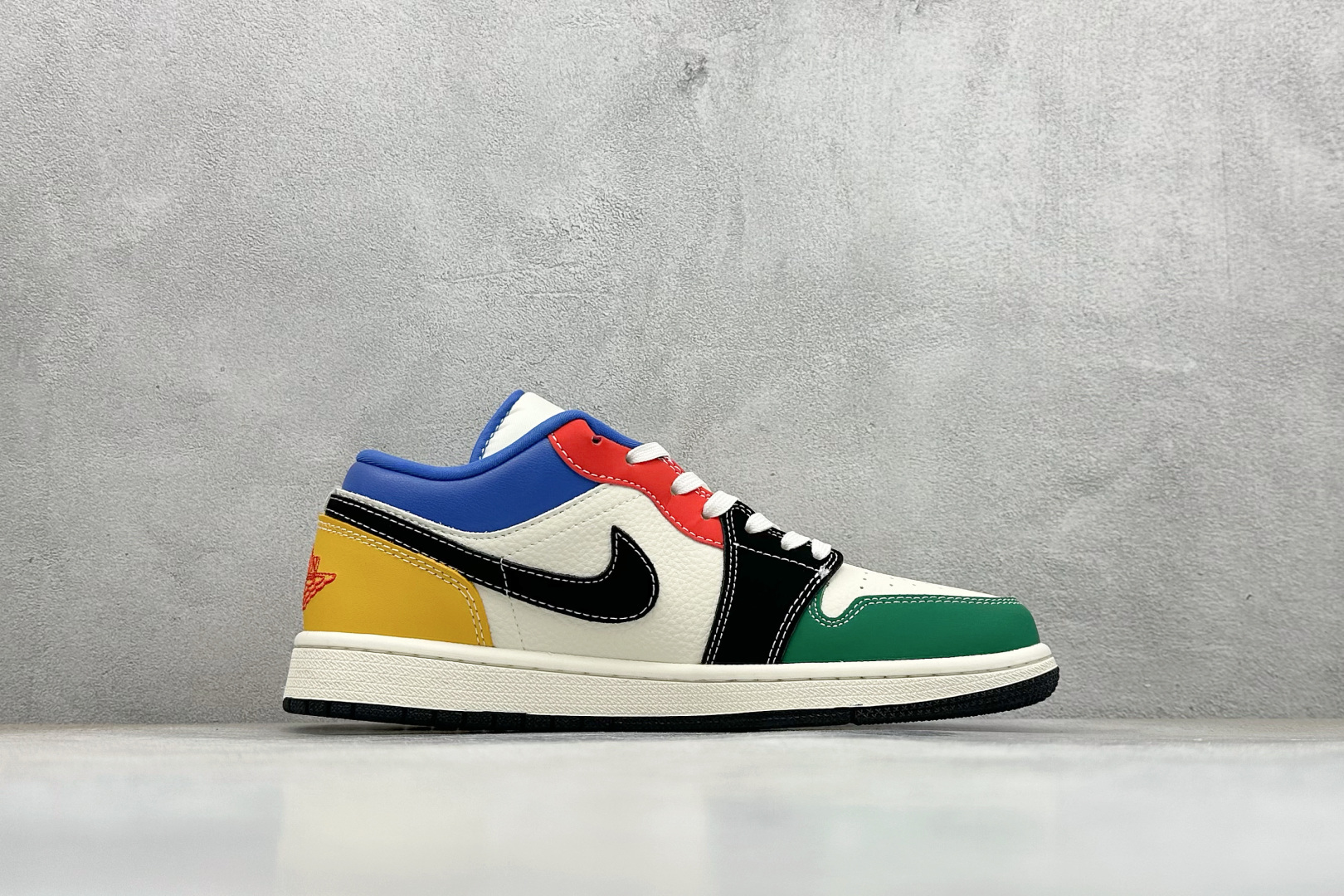 Air Jordan 1 Low AJ1 乔1 联名 高端定制 低帮复古篮球鞋 LB8888-001-莆田鞋,莆田鞋货源,高仿鞋,高仿鞋货源,安福档口,莆田高仿鞋,莆田鞋批发,高仿鞋批发,莆田高仿运动鞋,高仿运动鞋,莆田运动鞋 Air Jordan 1 Low AJ1 乔1 联名 高端定制 低帮复古篮球鞋 LB8888-001
