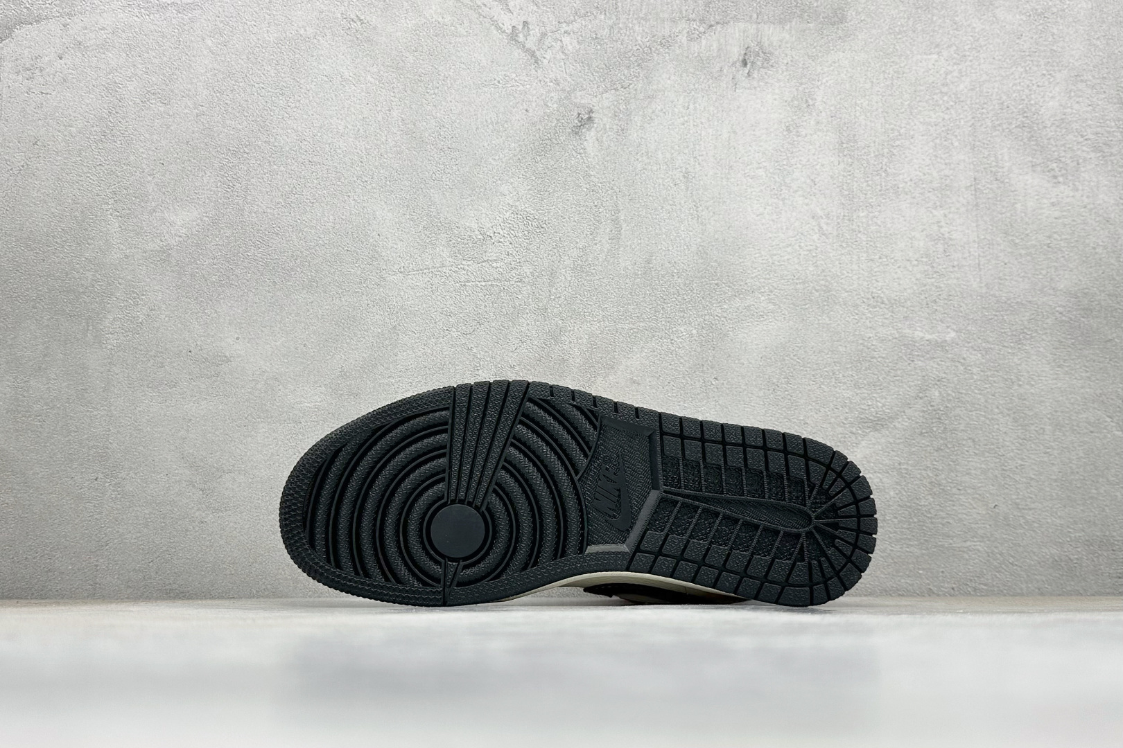 Air Jordan 1 Low AJ1 乔1 联名 高端定制 低帮复古篮球鞋 LB8888-001-莆田鞋,莆田鞋货源,高仿鞋,高仿鞋货源,安福档口,莆田高仿鞋,莆田鞋批发,高仿鞋批发,莆田高仿运动鞋,高仿运动鞋,莆田运动鞋 Air Jordan 1 Low AJ1 乔1 联名 高端定制 低帮复古篮球鞋 LB8888-001