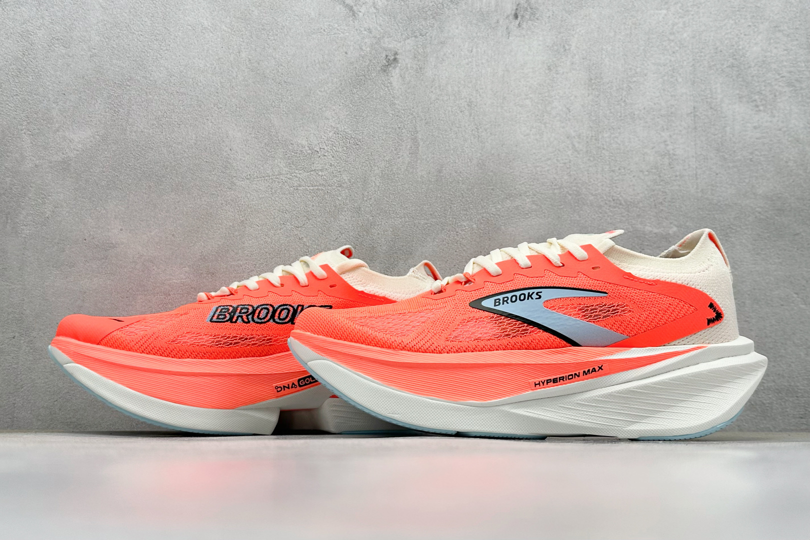 210 Z版Brooks布鲁克斯 Hyperion 3 网面耐磨透气休闲跑步鞋 120455-1B-659-Chinese UA Cheap High Quatity Brand Clothes Bags handbags Sneakers wholesale wholesaler seller from China Factory suppliers Fashion Clothing Shoes best Quality Beautiful Price 210 Z版Brooks布鲁克斯 Hyperion 3 网面耐磨透气休闲跑步鞋 120455-1B-659