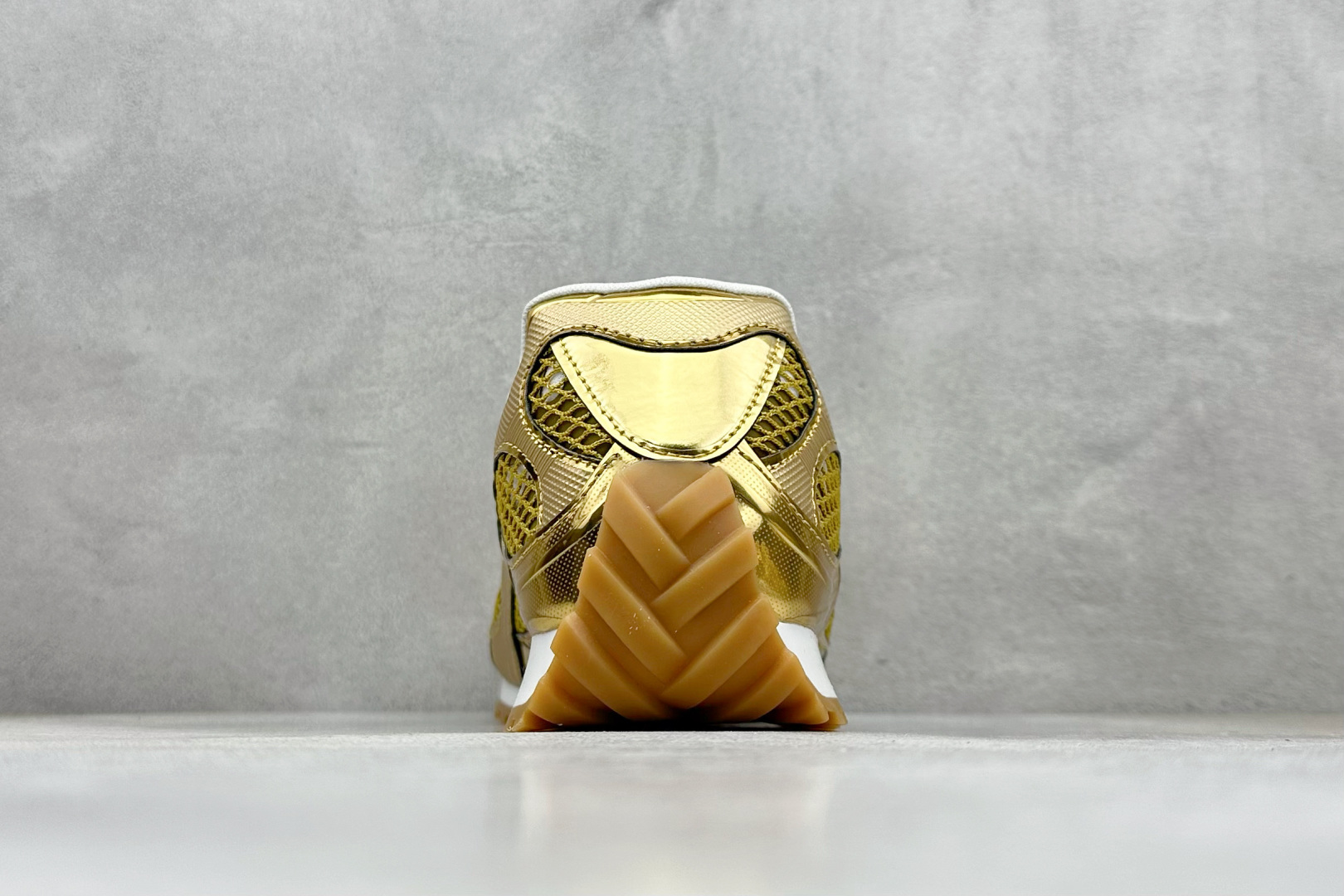 300 S版BOTTEGA VENETA Orbit Runner BV葆蝶家时尚休闲王一博同款老爹鞋运动鞋 741357-V2X40-7043-Chinese UA Cheap High Quatity Brand Clothes Bags handbags Sneakers wholesale wholesaler seller from China Factory suppliers Fashion Clothing Shoes best Quality Beautiful Price 300 S版BOTTEGA VENETA Orbit Runner BV葆蝶家时尚休闲王一博同款老爹鞋运动鞋 741357-V2X40-7043