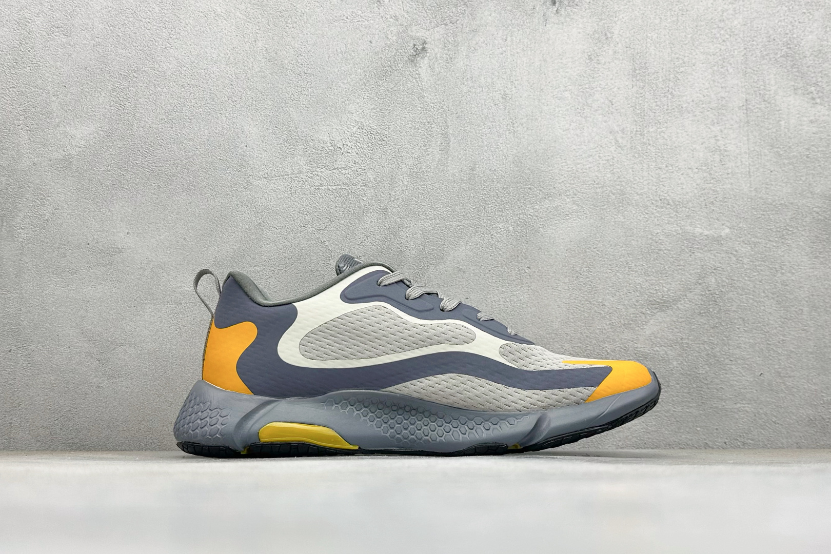 Adidas AlphaBounce Beyond M 3M反光 阿迪阿尔法跑鞋 CG5588