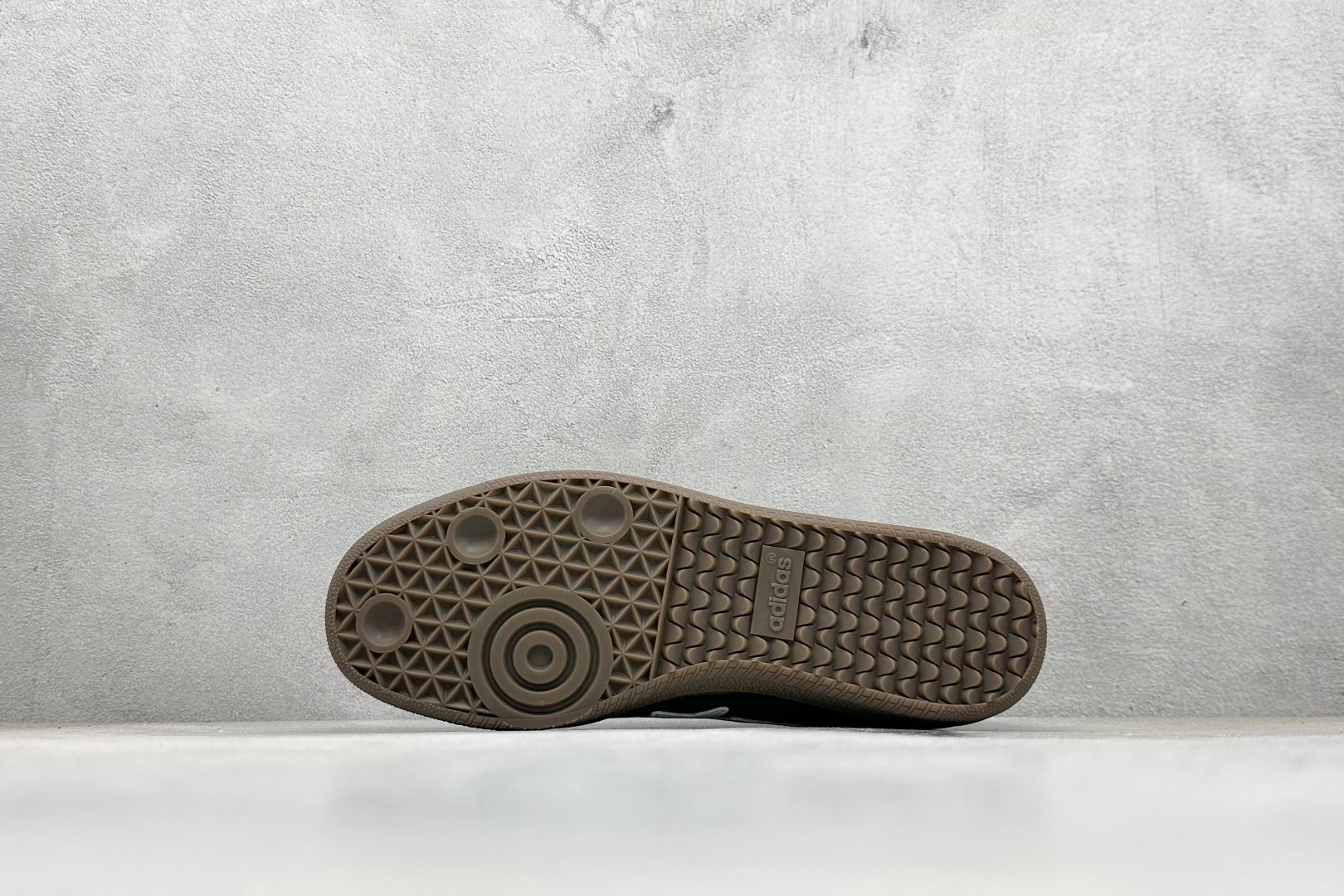 Adadis Original SAMBA BAPE 阿迪桑巴板鞋 JR9246-莆田鞋,莆田鞋货源,高仿鞋,高仿鞋货源,安福档口,莆田高仿鞋,莆田鞋批发,高仿鞋批发,莆田高仿运动鞋,高仿运动鞋,莆田运动鞋 Adadis Original SAMBA BAPE 阿迪桑巴板鞋 JR9246