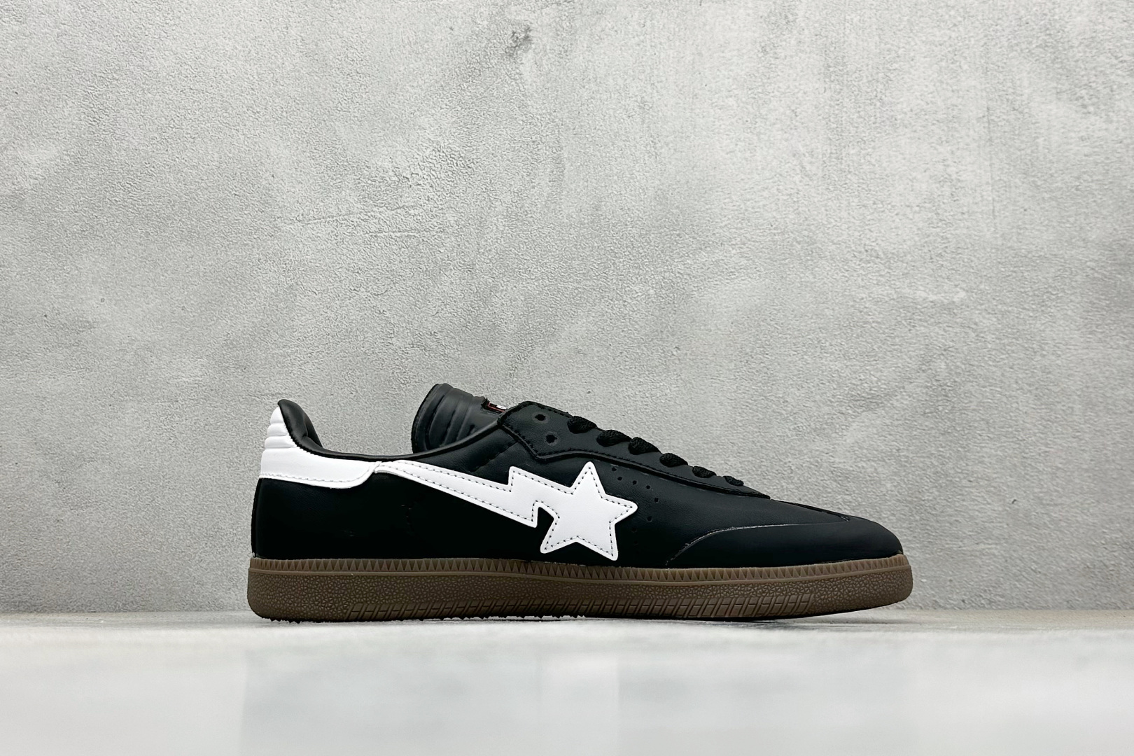 Adadis Original SAMBA BAPE 阿迪桑巴板鞋 JR9246-莆田鞋,莆田鞋货源,高仿鞋,高仿鞋货源,安福档口,莆田高仿鞋,莆田鞋批发,高仿鞋批发,莆田高仿运动鞋,高仿运动鞋,莆田运动鞋 Adadis Original SAMBA BAPE 阿迪桑巴板鞋 JR9246