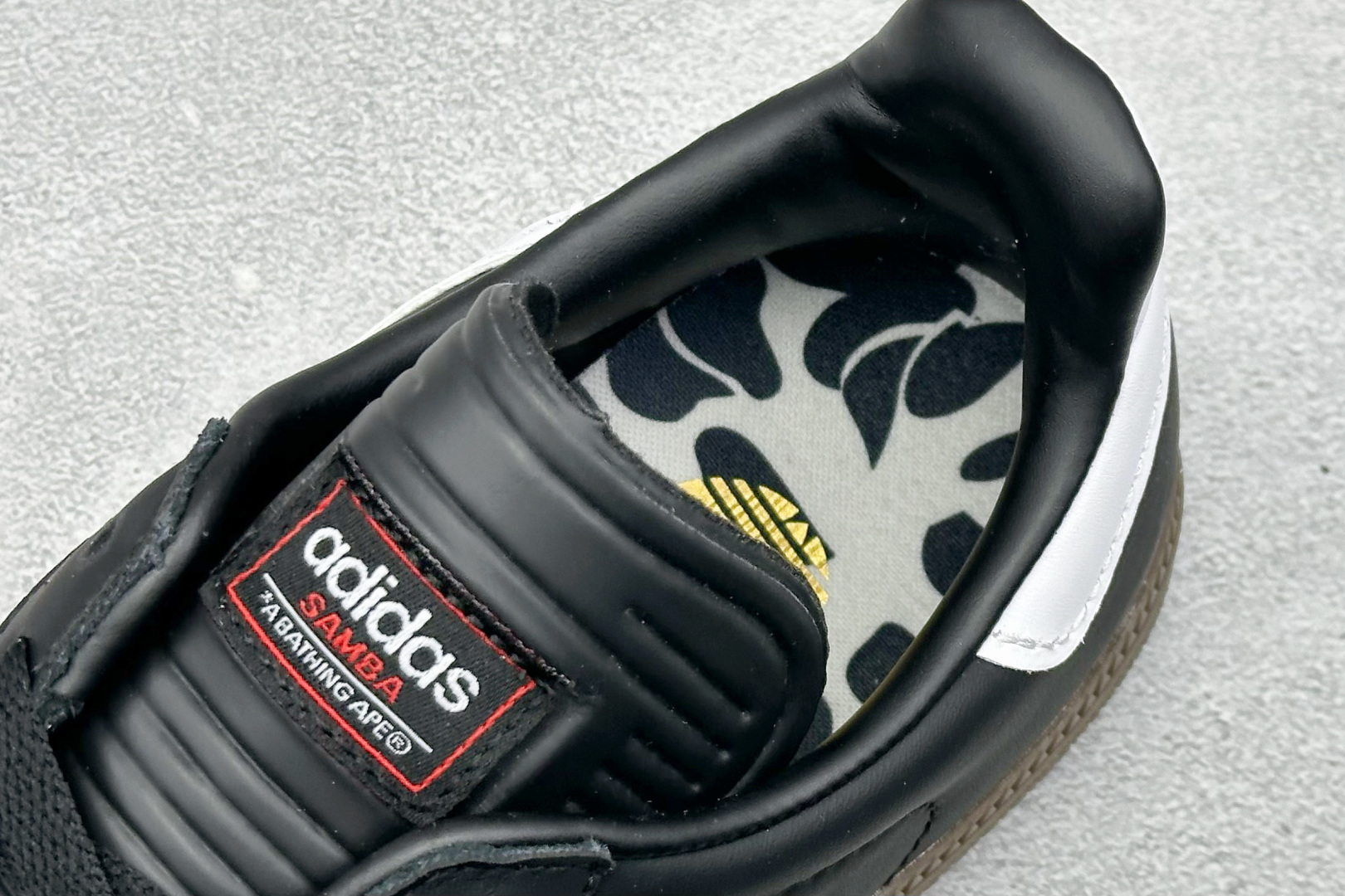 Adadis Original SAMBA BAPE 阿迪桑巴板鞋 JR9246-莆田鞋,莆田鞋货源,高仿鞋,高仿鞋货源,安福档口,莆田高仿鞋,莆田鞋批发,高仿鞋批发,莆田高仿运动鞋,高仿运动鞋,莆田运动鞋 Adadis Original SAMBA BAPE 阿迪桑巴板鞋 JR9246