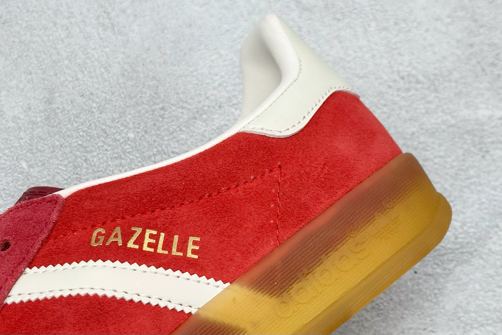 150 AD Originals Gazelle INdoor 三叶草休闲防滑耐磨低帮板鞋 IE1051