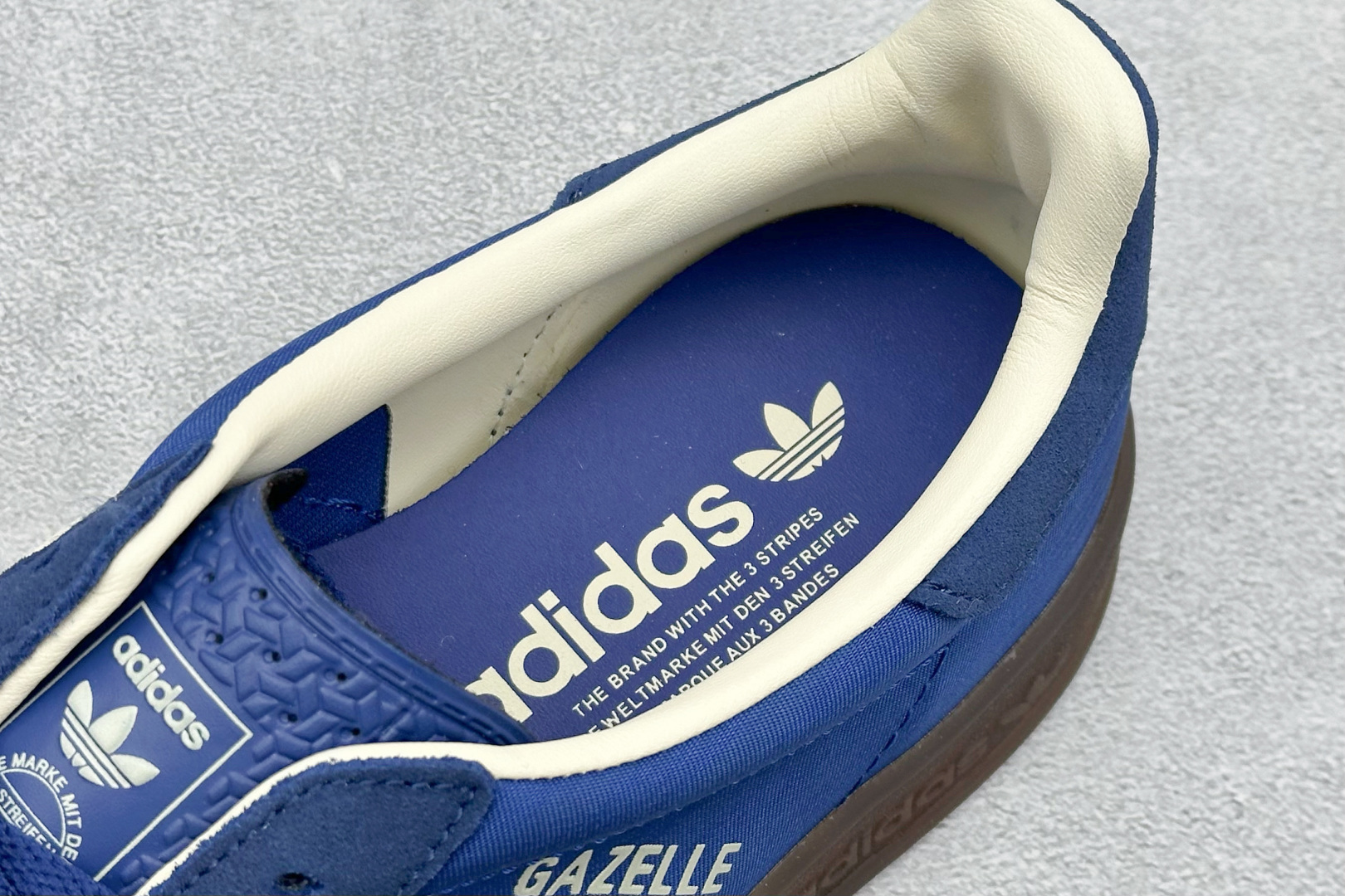 150 AD Originals Gazelle INdoor 三叶草休闲防滑耐磨低帮板鞋 JS1410-Chinese UA Cheap High Quatity Brand Clothes Bags handbags Sneakers wholesale wholesaler seller from China Factory suppliers Fashion Clothing Shoes best Quality Beautiful Price 150 AD Originals Gazelle INdoor 三叶草休闲防滑耐磨低帮板鞋 JS1410
