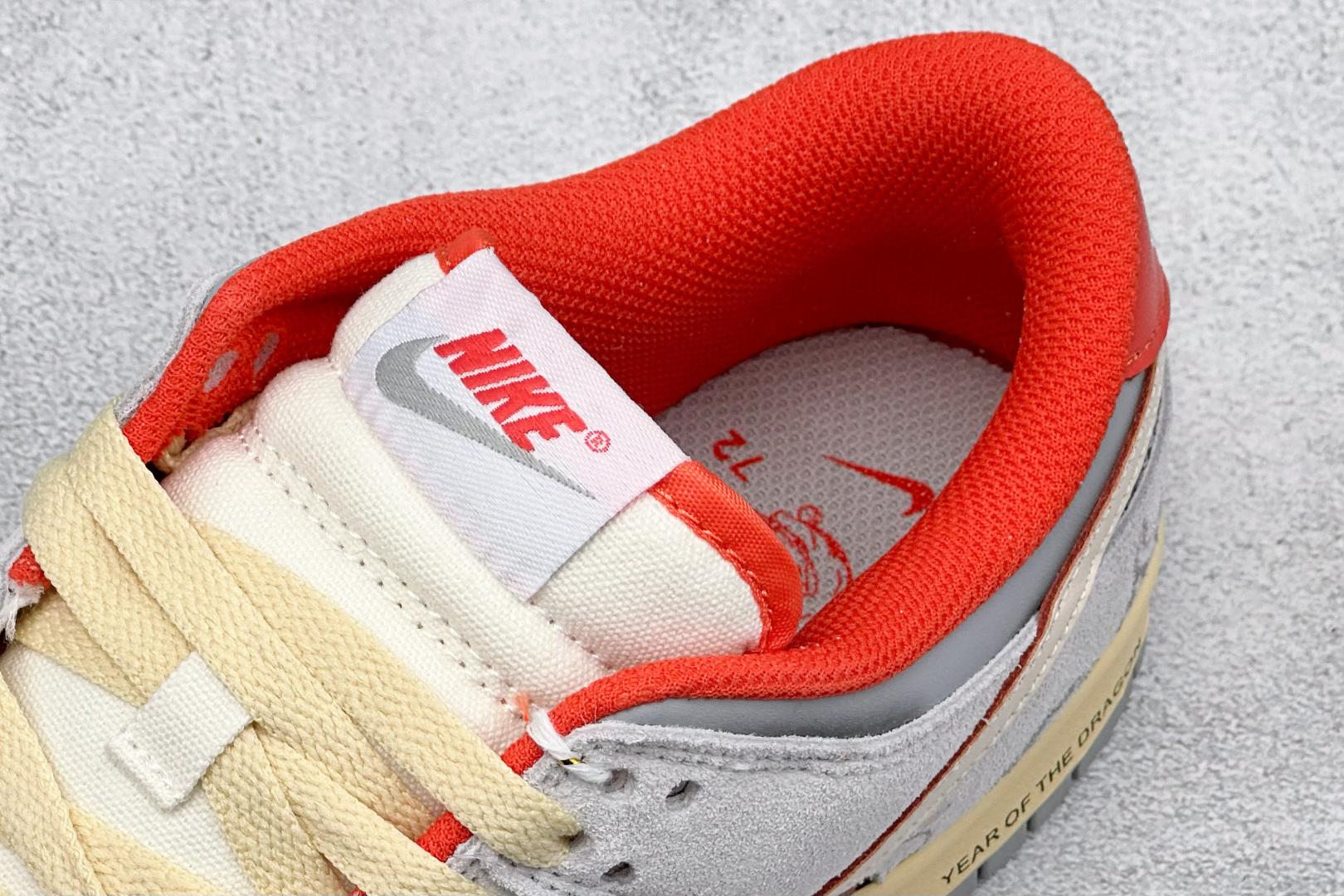 Nike SB Dunk Low 龙年限定低帮休闲板鞋 FJ5429-133