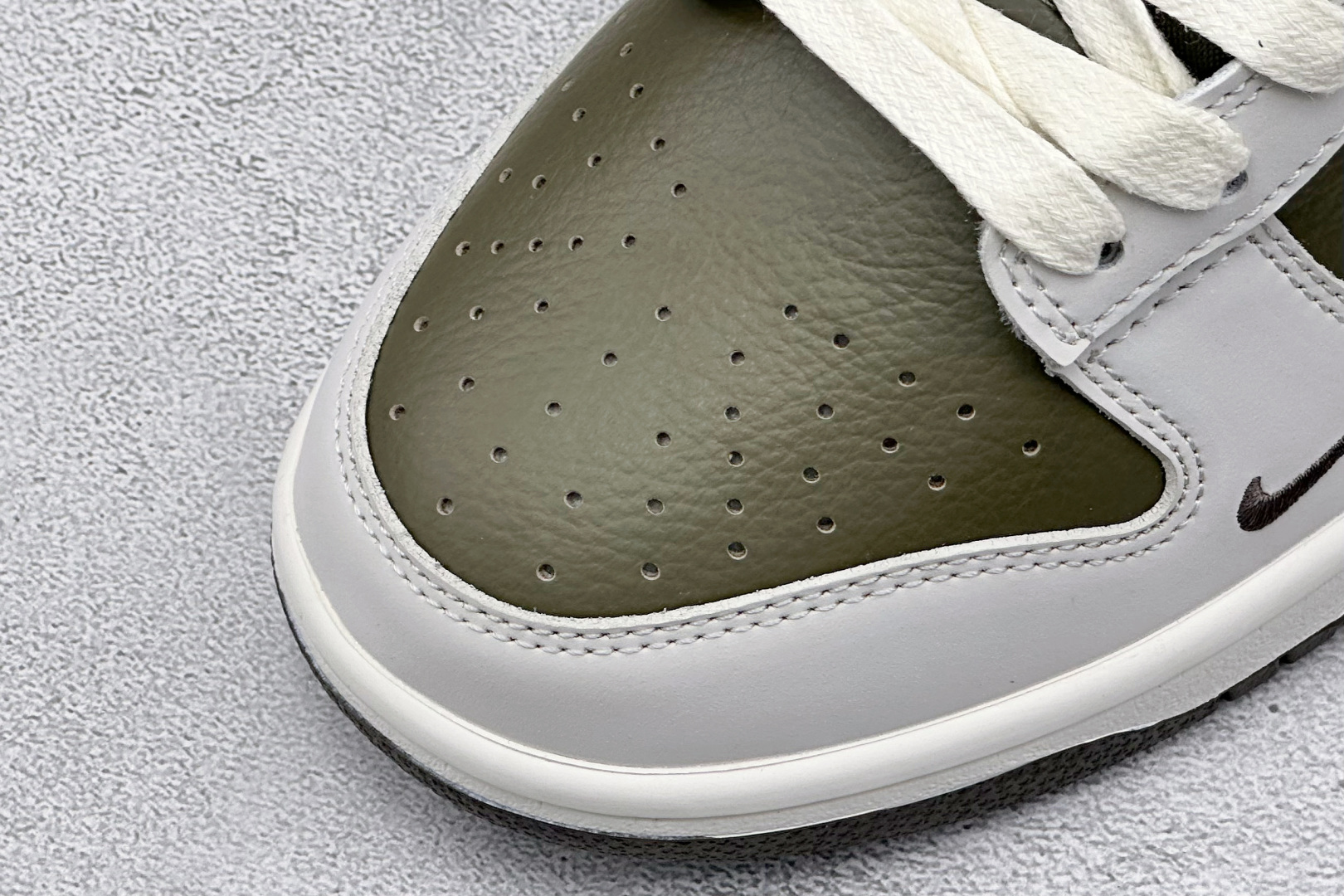 Nike SB Dunk Low 低帮休闲板鞋 HV5980-231-莆田鞋,莆田鞋货源,高仿鞋,高仿鞋货源,安福档口,莆田高仿鞋,莆田鞋批发,高仿鞋批发,莆田高仿运动鞋,高仿运动鞋,莆田运动鞋 Nike SB Dunk Low 低帮休闲板鞋 HV5980-231