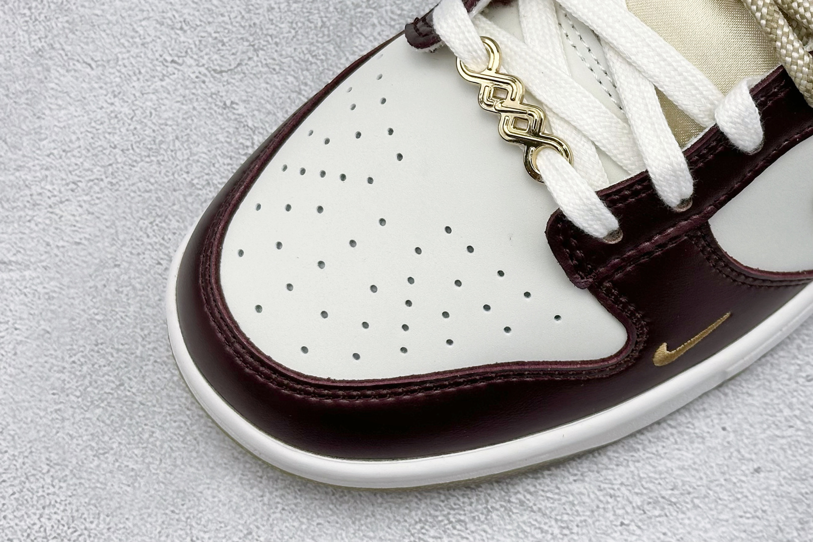 Nike SB Dunk Low 低帮休闲板鞋 HV5991-171