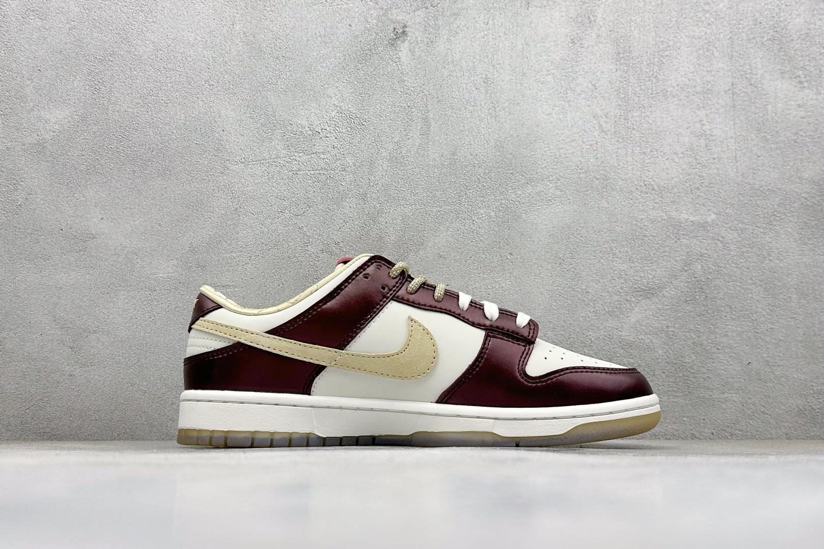 Nike SB Dunk Low 低帮休闲板鞋 HV5991-171