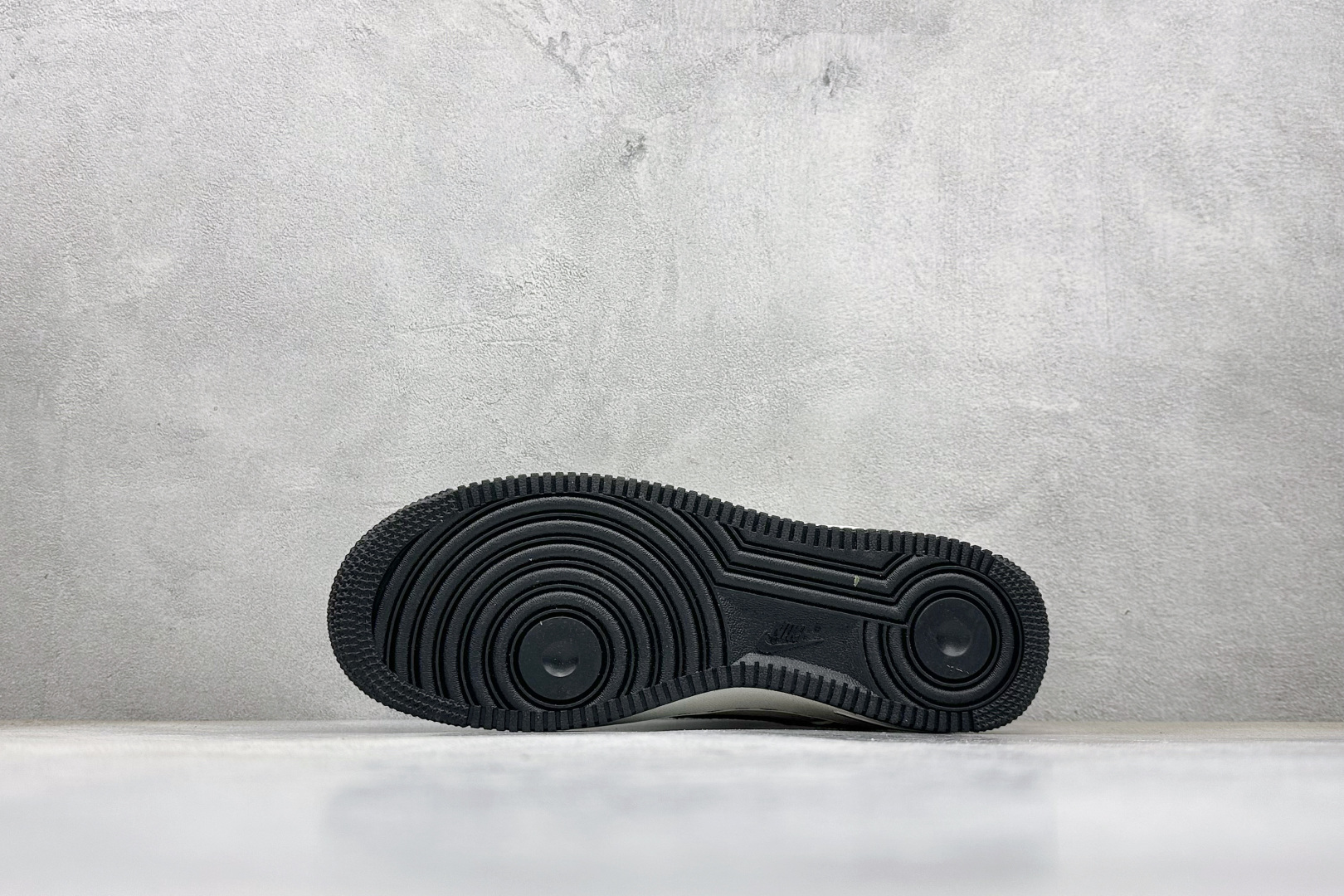 SC版NIke Air Force 1 '07 Low NIKE--经典黑白 空军一号低帮 运动鞋 休闲鞋 NH0601-574