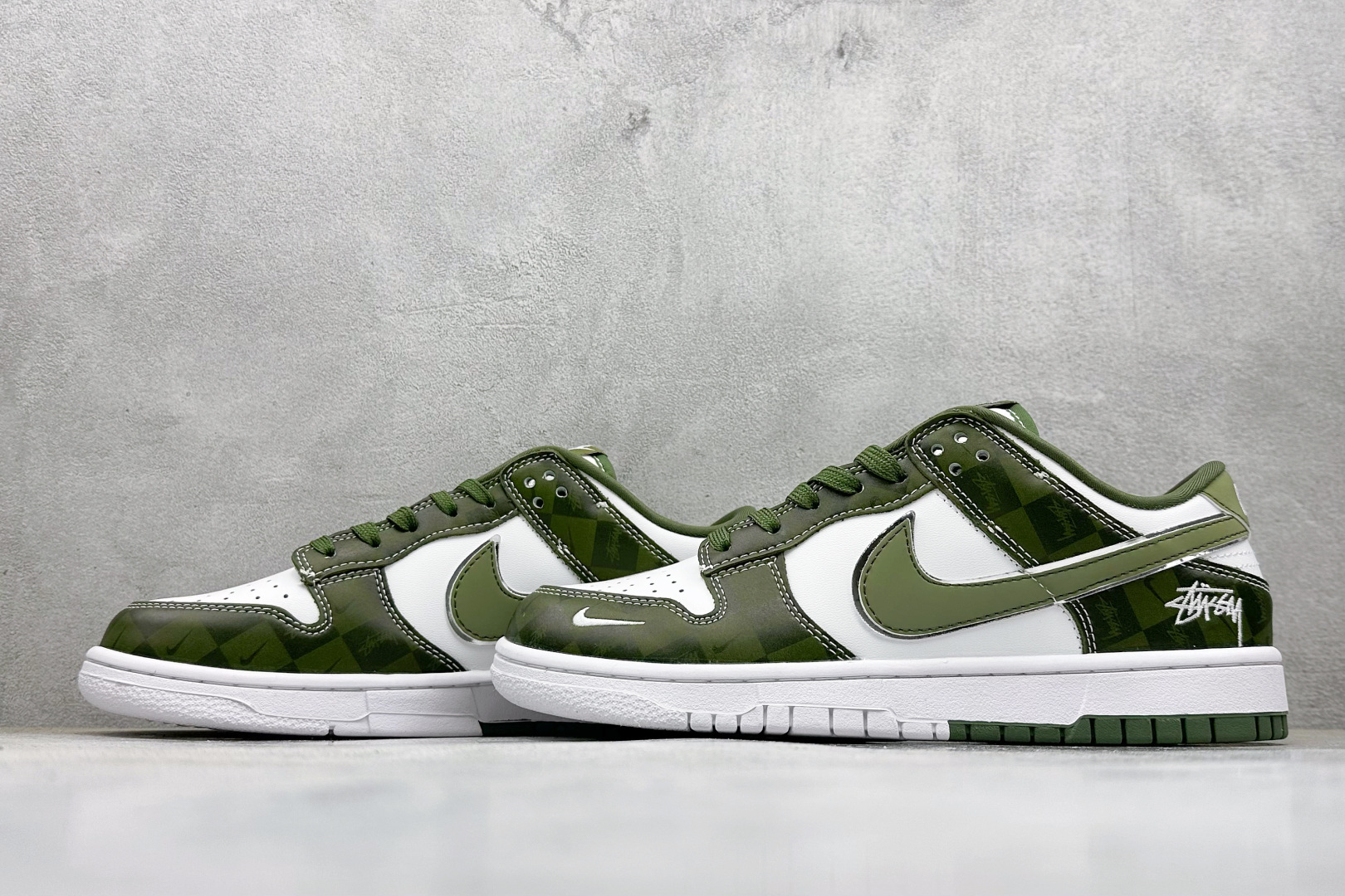 XC版Nike SB Dunk Low“斯图西联名——双拼迷彩” 周年高端定制 低帮休闲板鞋 DG1988-010