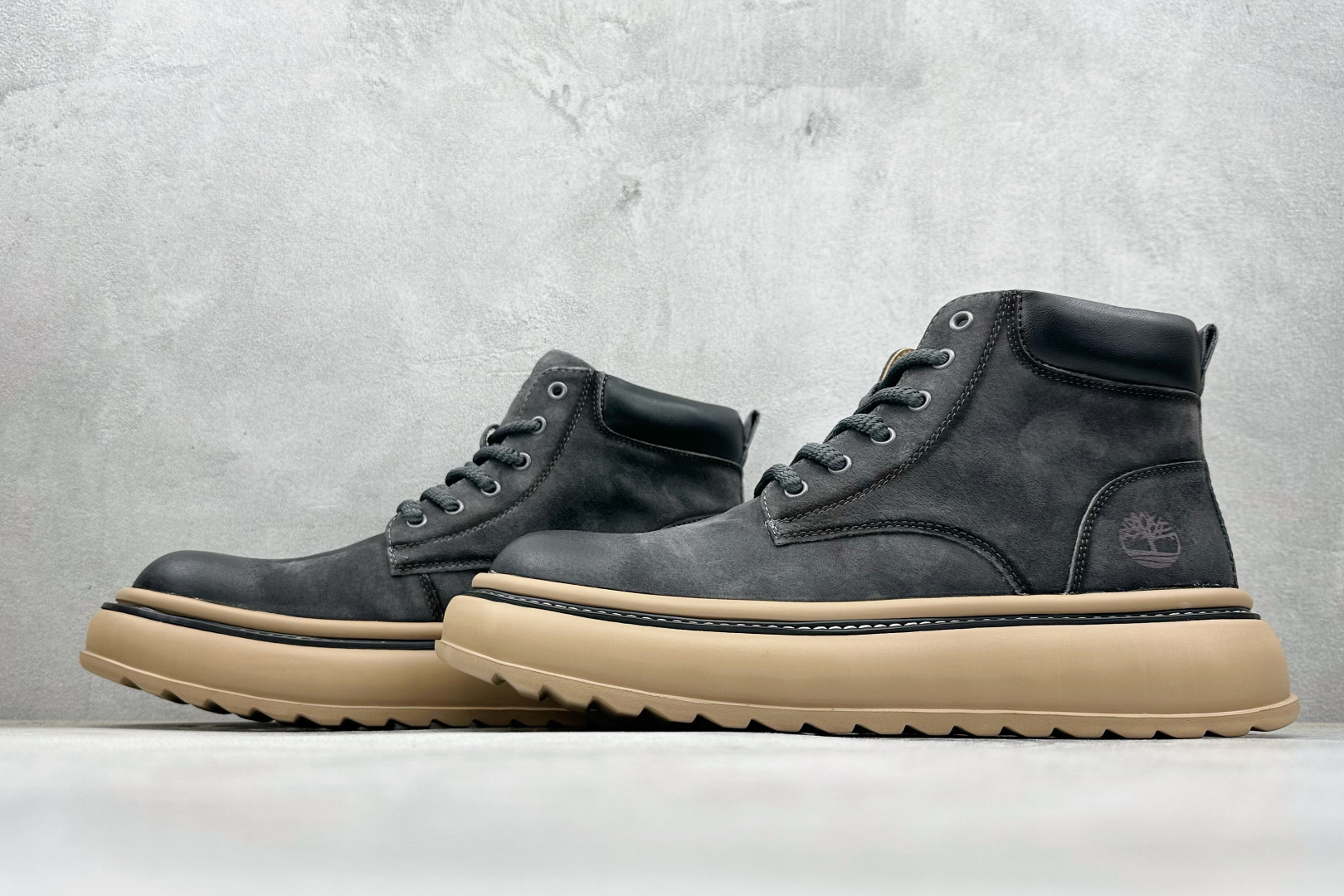 320 Timberland添柏岚/天伯伦 秋冬新品 秋冬必备户外休闲大黄靴系列 TB10035-Chinese UA Cheap High Quatity Brand Clothes Bags handbags Sneakers wholesale wholesaler seller from China Factory suppliers Fashion Clothing Shoes best Quality Beautiful Price 320 Timberland添柏岚/天伯伦 秋冬新品 秋冬必备户外休闲大黄靴系列 TB10035