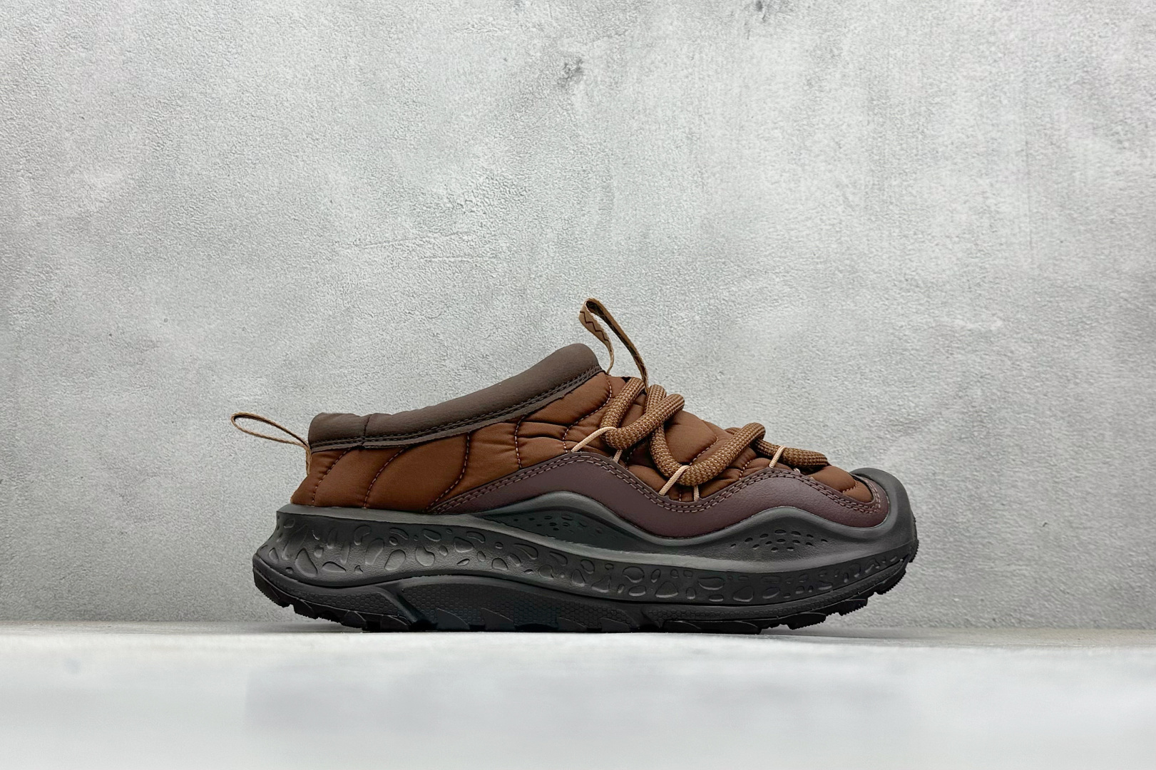 放店私HOKA ONE ONE Ora Primo 内里薄绒 秋冬季保暖半拖这款鞋无论从脚感上 设计上都