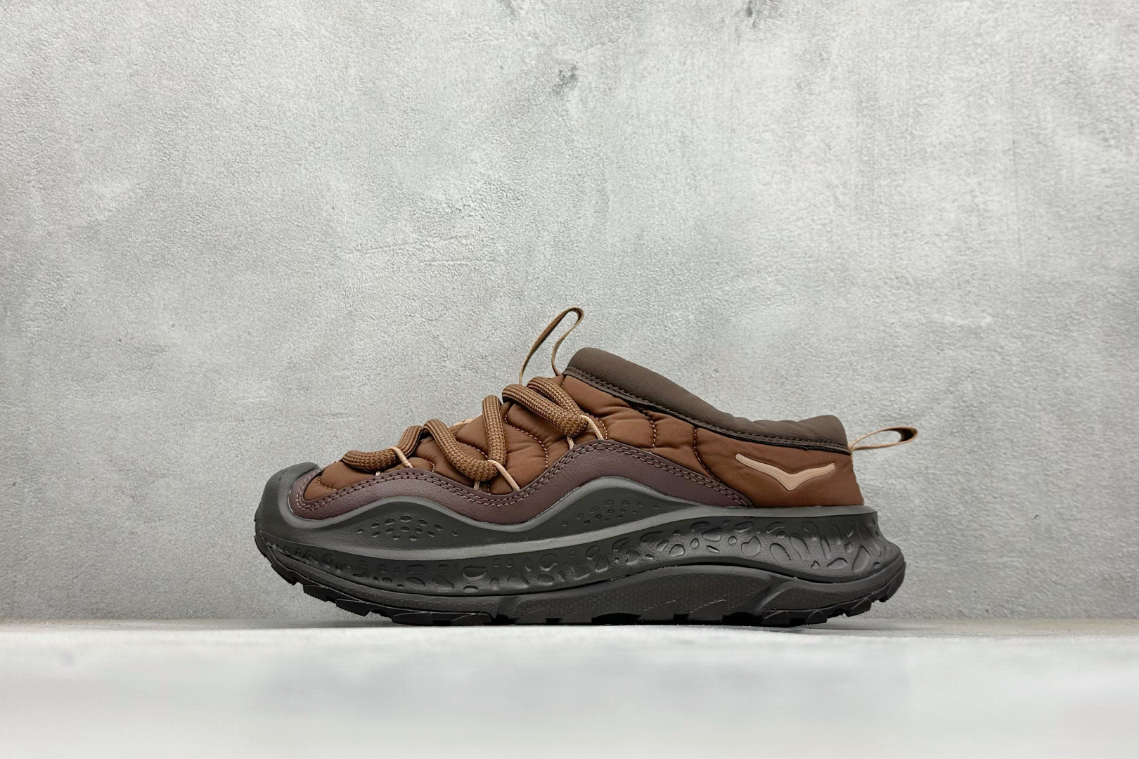 放店私HOKA ONE ONE Ora Primo 内里薄绒 秋冬季保暖半拖这款鞋无论从脚感上 设计上都