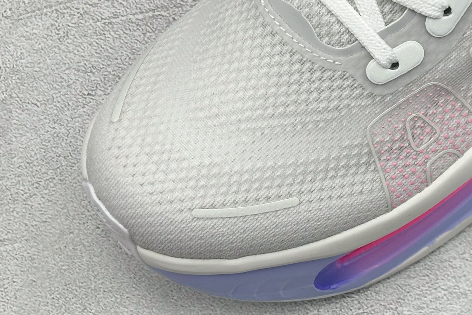 Nike Air Zoom Pegasus Premium 全掌气垫缓震网面运动跑鞋 HM5973-417