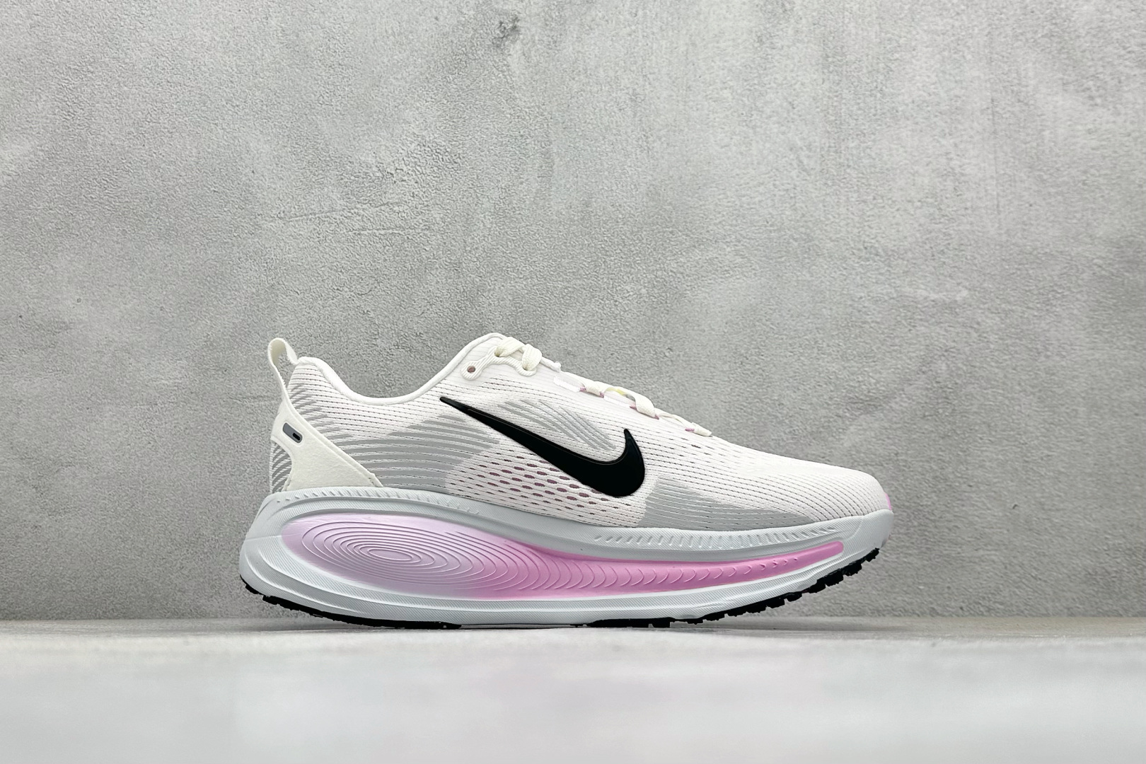 放店私RS版 NK Zoom VOMERO 18 轻量跑鞋耐克网透面气 训跑练步鞋外贸专供订单 原厂折返