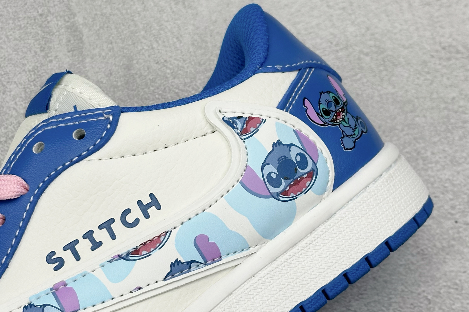 XC版Travis Scott x Fragment Design x Jordan Air Jordan 1 Low SP “卡通蓝” DZ5899-023-莆田鞋,莆田鞋货源,高仿鞋,高仿鞋货源,安福档口,莆田高仿鞋,莆田鞋批发,高仿鞋批发,莆田高仿运动鞋,高仿运动鞋,莆田运动鞋 XC版Travis Scott x Fragment Design x Jordan Air Jordan 1 Low SP “卡通蓝” DZ5899-023