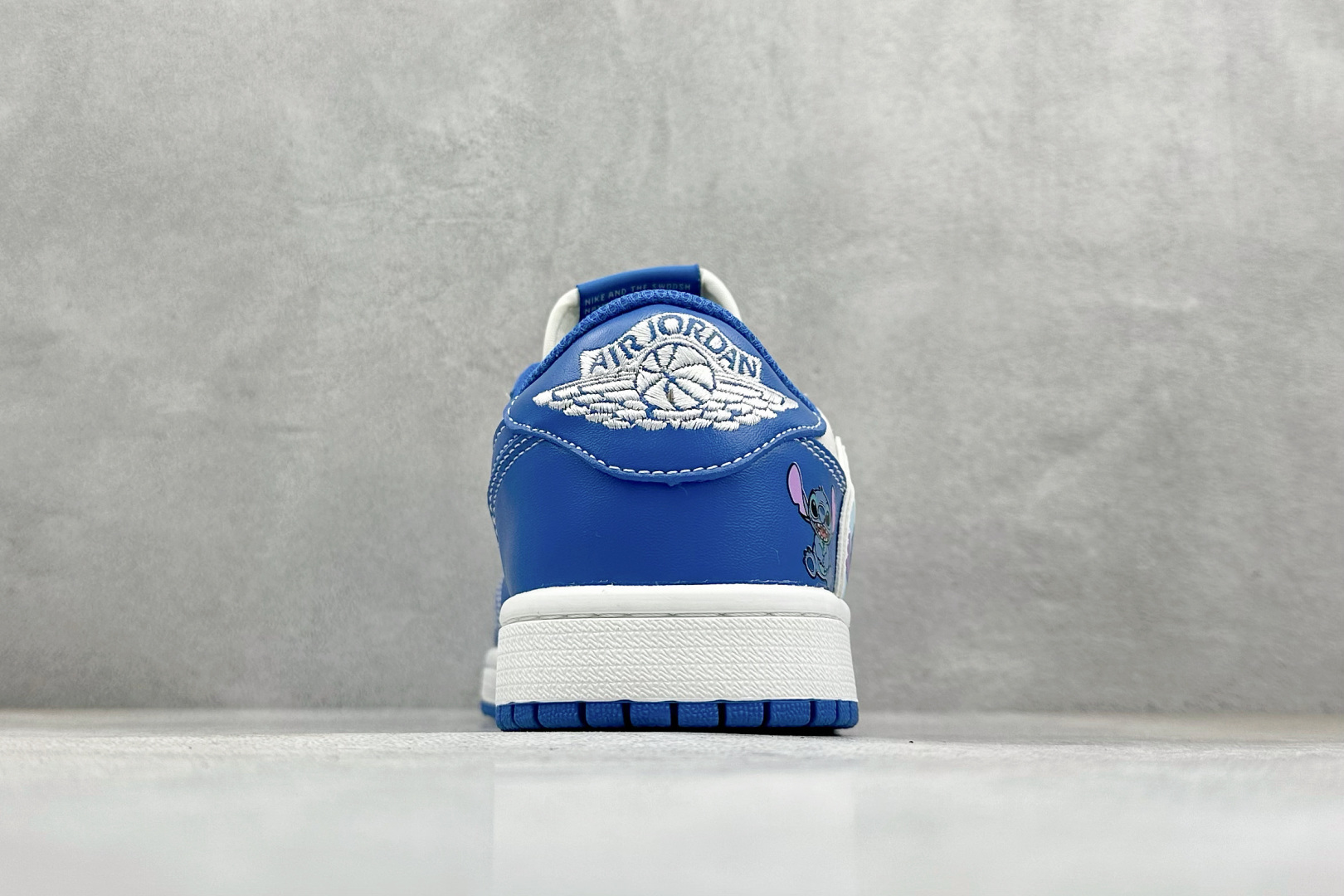 XC版Travis Scott x Fragment Design x Jordan Air Jordan 1 Low SP “卡通蓝” DZ5899-023-莆田鞋,莆田鞋货源,高仿鞋,高仿鞋货源,安福档口,莆田高仿鞋,莆田鞋批发,高仿鞋批发,莆田高仿运动鞋,高仿运动鞋,莆田运动鞋 XC版Travis Scott x Fragment Design x Jordan Air Jordan 1 Low SP “卡通蓝” DZ5899-023