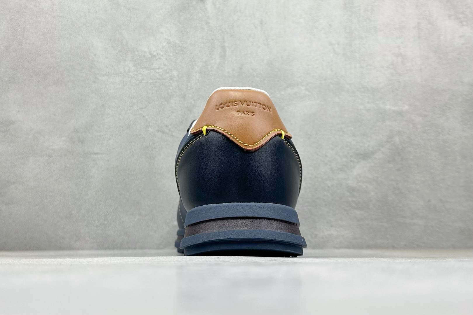 260 Louis Vuitton LV x Nigo联名款 Buttersoft FW25 最新款阿甘休闲运动面包鞋