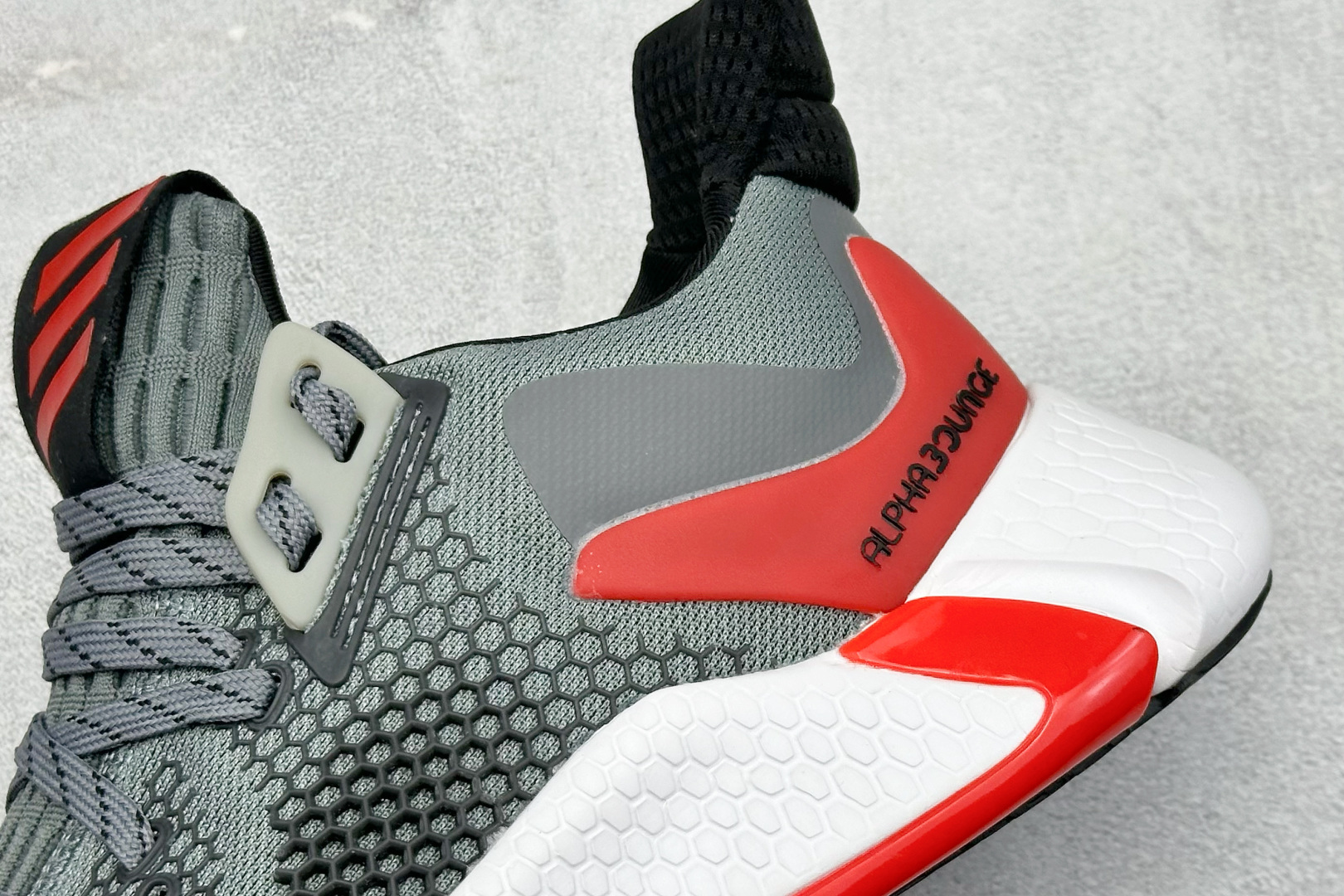 Adidas AlphaBounce Beyond M 3M反光 阿迪阿尔法跑鞋 CG5593