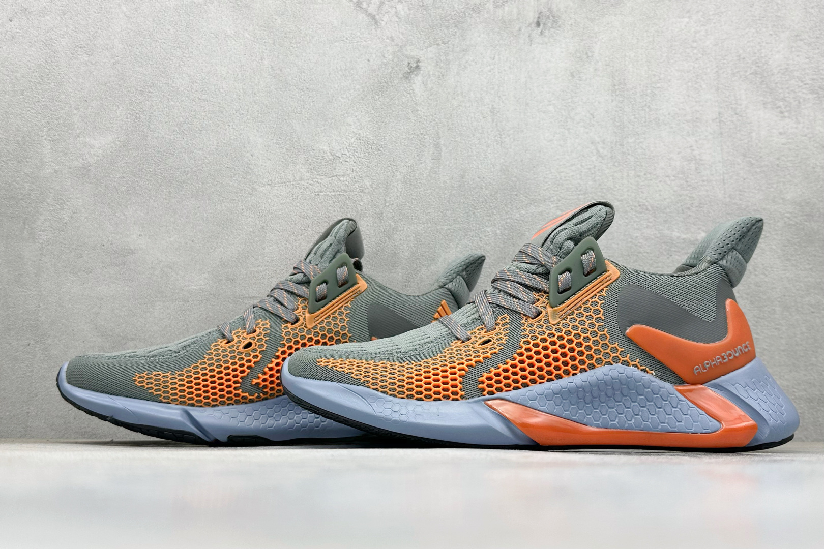 Adidas AlphaBounce Beyond M 3M反光 阿迪阿尔法跑鞋 CG5583