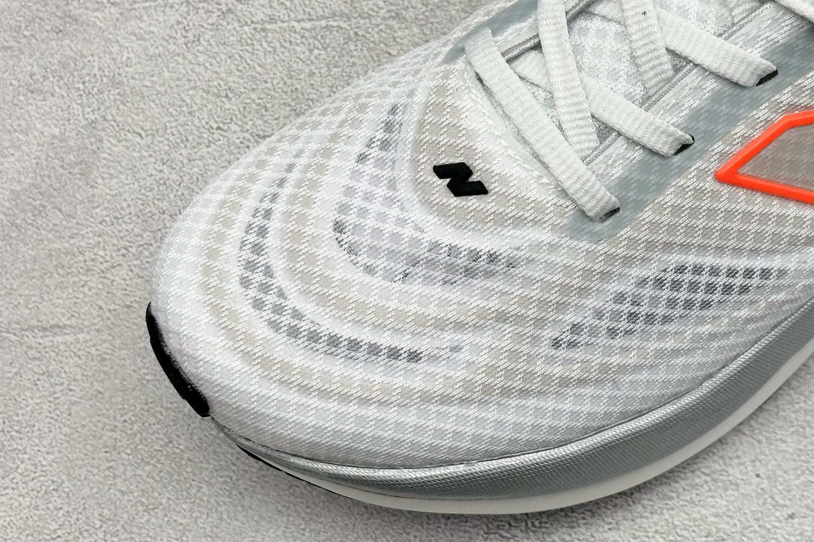 180 New Balance NB Fresh Foam Evoz 1080 舒适耐磨低帮跑步鞋 M108014G